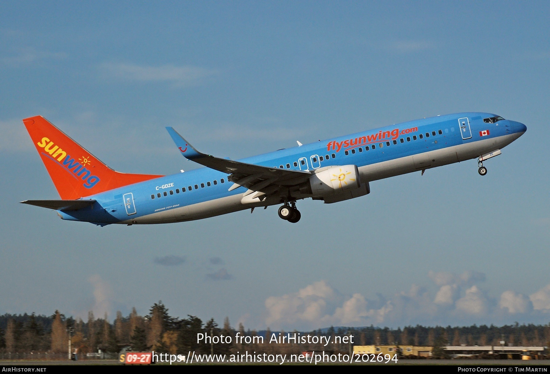 Aircraft Photo of C-GDZE | Boeing 737-8K5 | Sunwing Airlines | AirHistory.net #202694