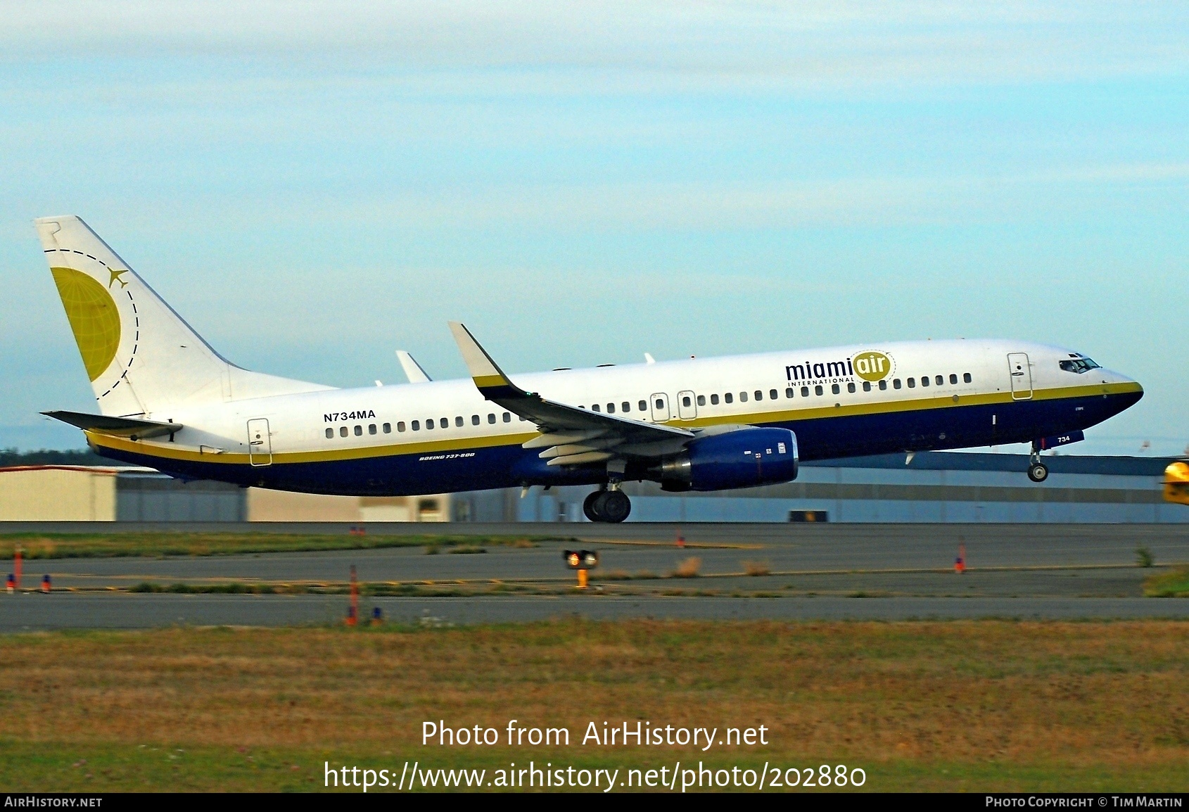 Aircraft Photo of N734MA | Boeing 737-8Q8 | Miami Air International | AirHistory.net #202880