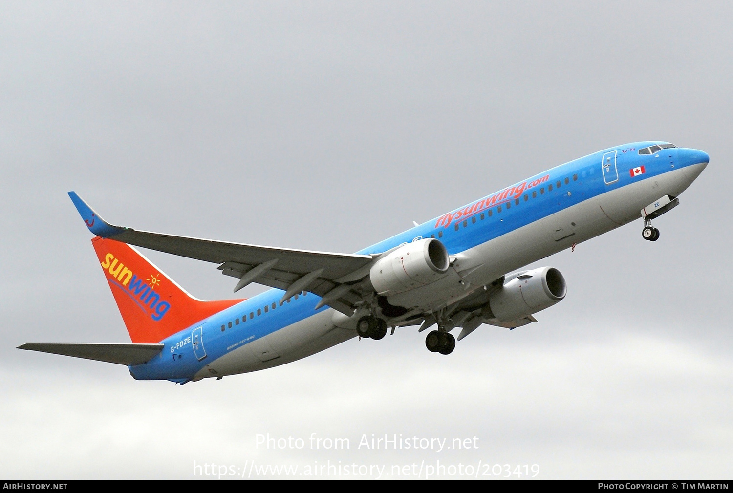 Aircraft Photo of G-FDZE | Boeing 737-8K5 | Sunwing Airlines | AirHistory.net #203419