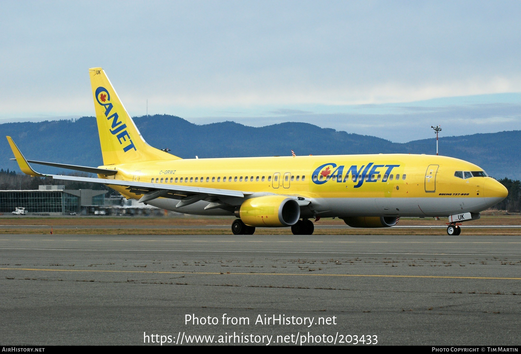 Aircraft Photo of C-GRWZ | Boeing 737-8K5 | CanJet Airlines | AirHistory.net #203433