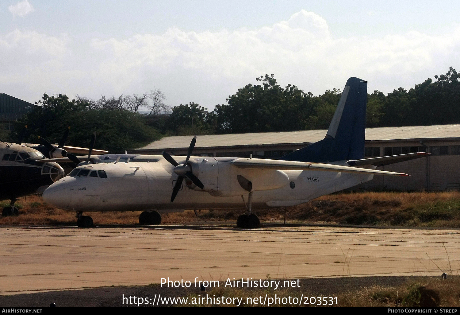 Aircraft Photo of 3X-GET | Antonov An-26-100 | AirHistory.net #203531