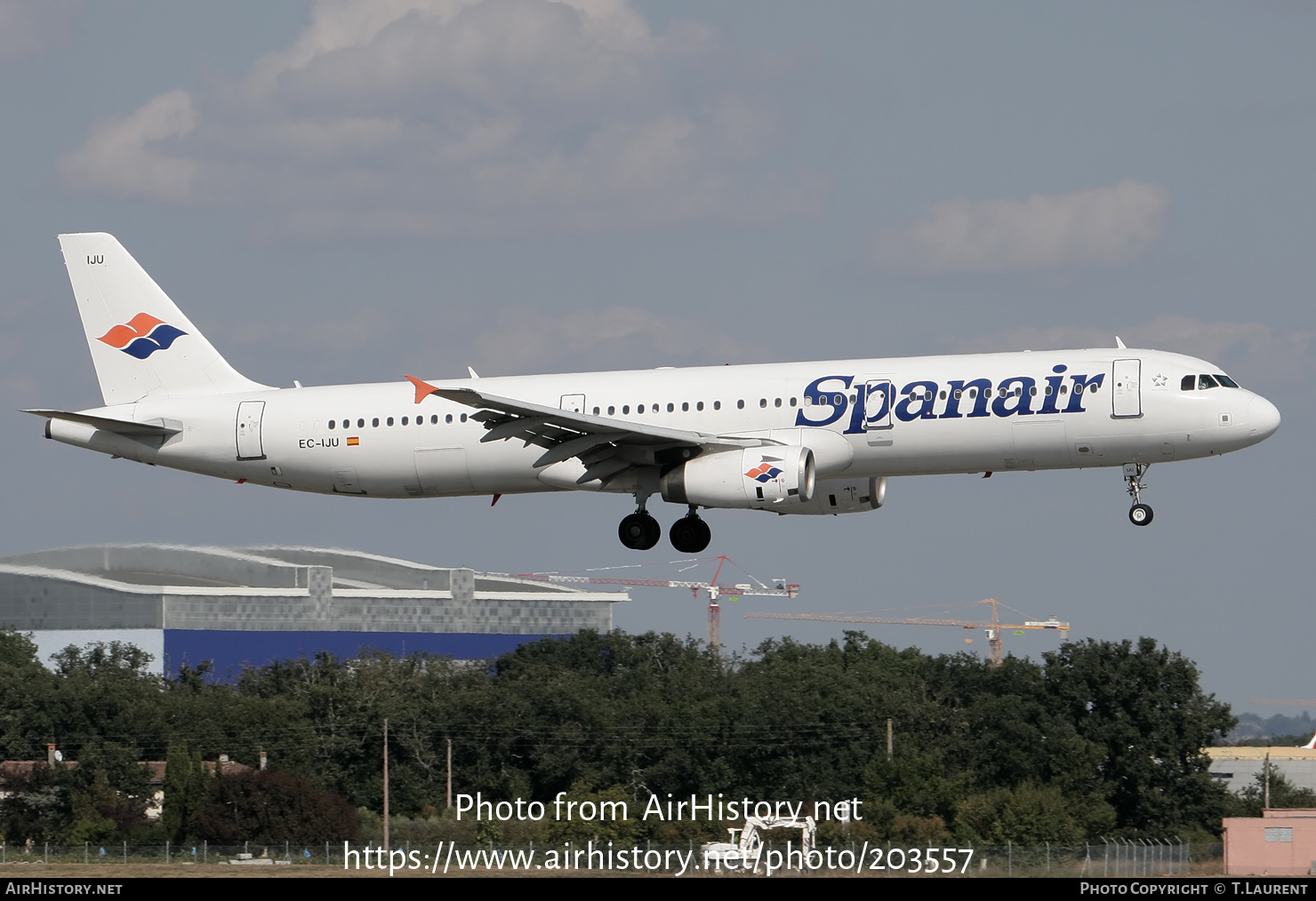 Aircraft Photo of EC-IJU | Airbus A321-231 | Spanair | AirHistory.net #203557