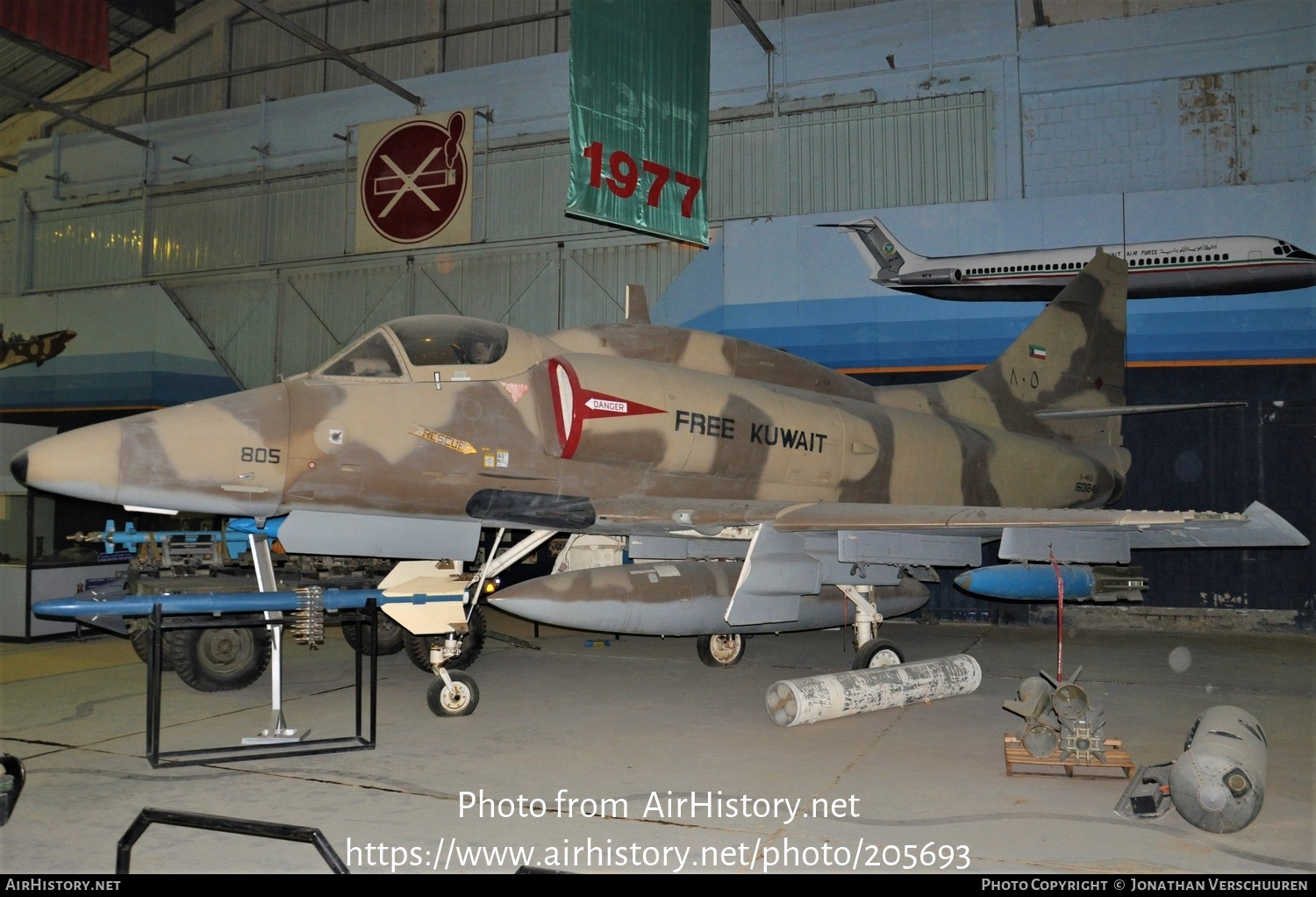 Aircraft Photo of 805 / 160184 | Douglas A-4KU Skyhawk | Kuwait - Air Force | AirHistory.net #205693