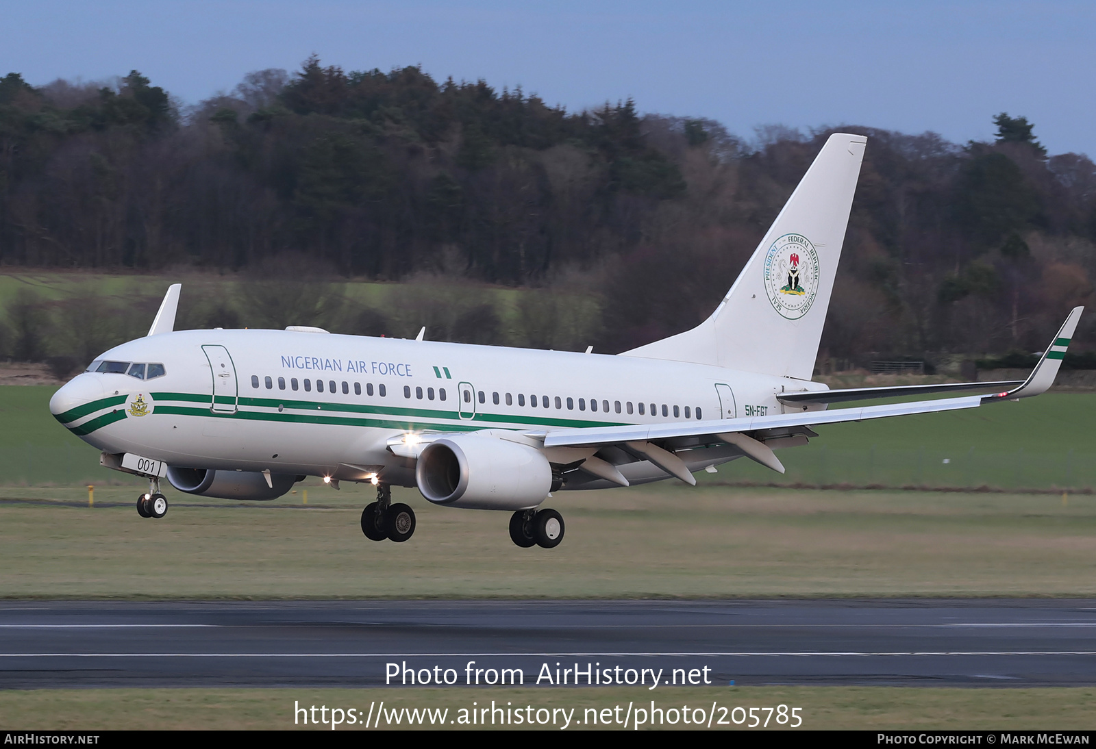 Aircraft Photo of 5N-FGT | Boeing 737-7N6 BBJ | Nigeria - Air Force | AirHistory.net #205785