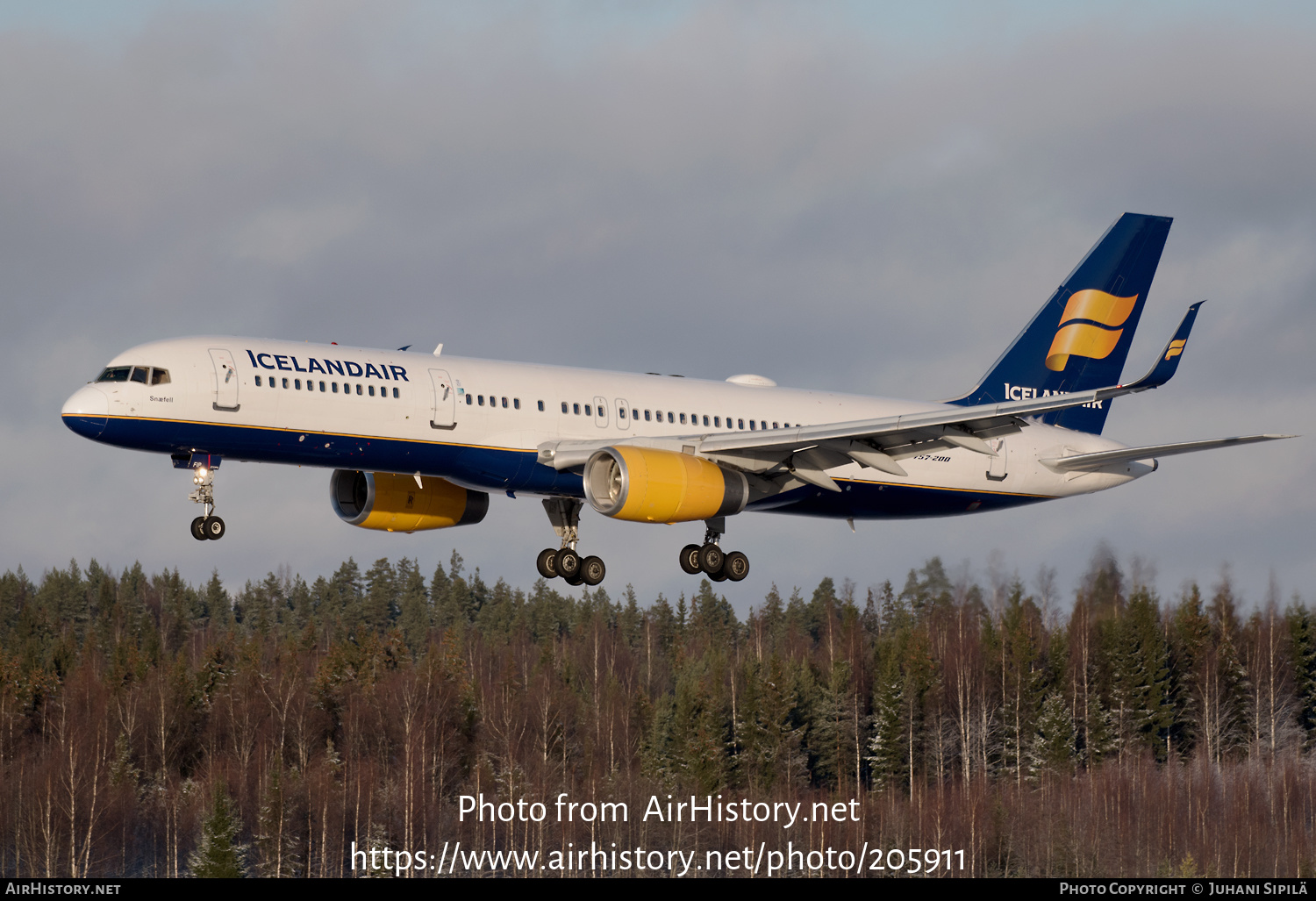 Aircraft Photo of TF-FIP | Boeing 757-208 | Icelandair | AirHistory.net #205911