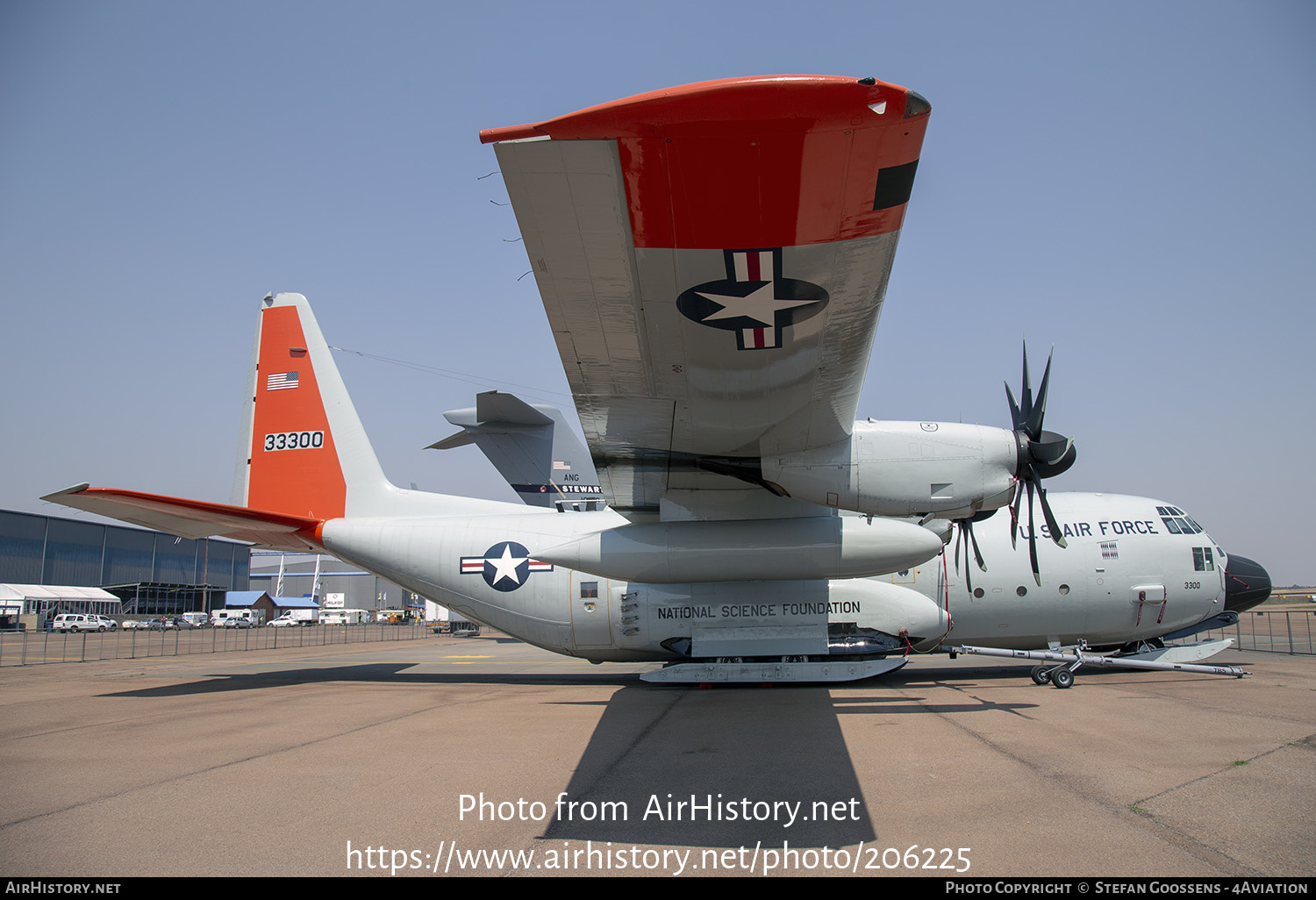 Aircraft Photo of 73-3300 / 33300 | Lockheed LC-130H Hercules (L-382) | USA - Air Force | AirHistory.net #206225