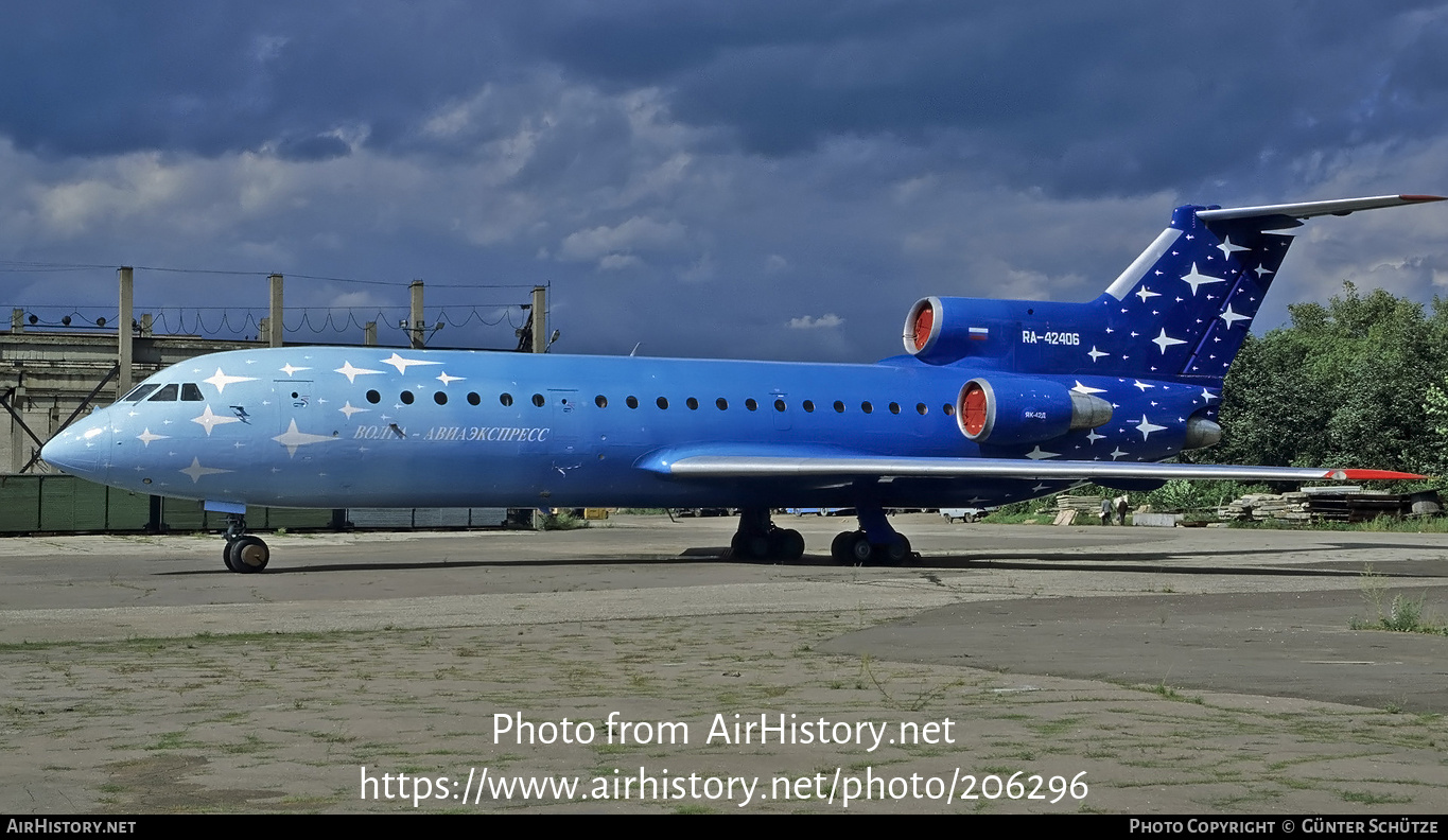 Aircraft Photo of RA-42406 | Yakovlev Yak-42D | Volga Aviaexpress | AirHistory.net #206296