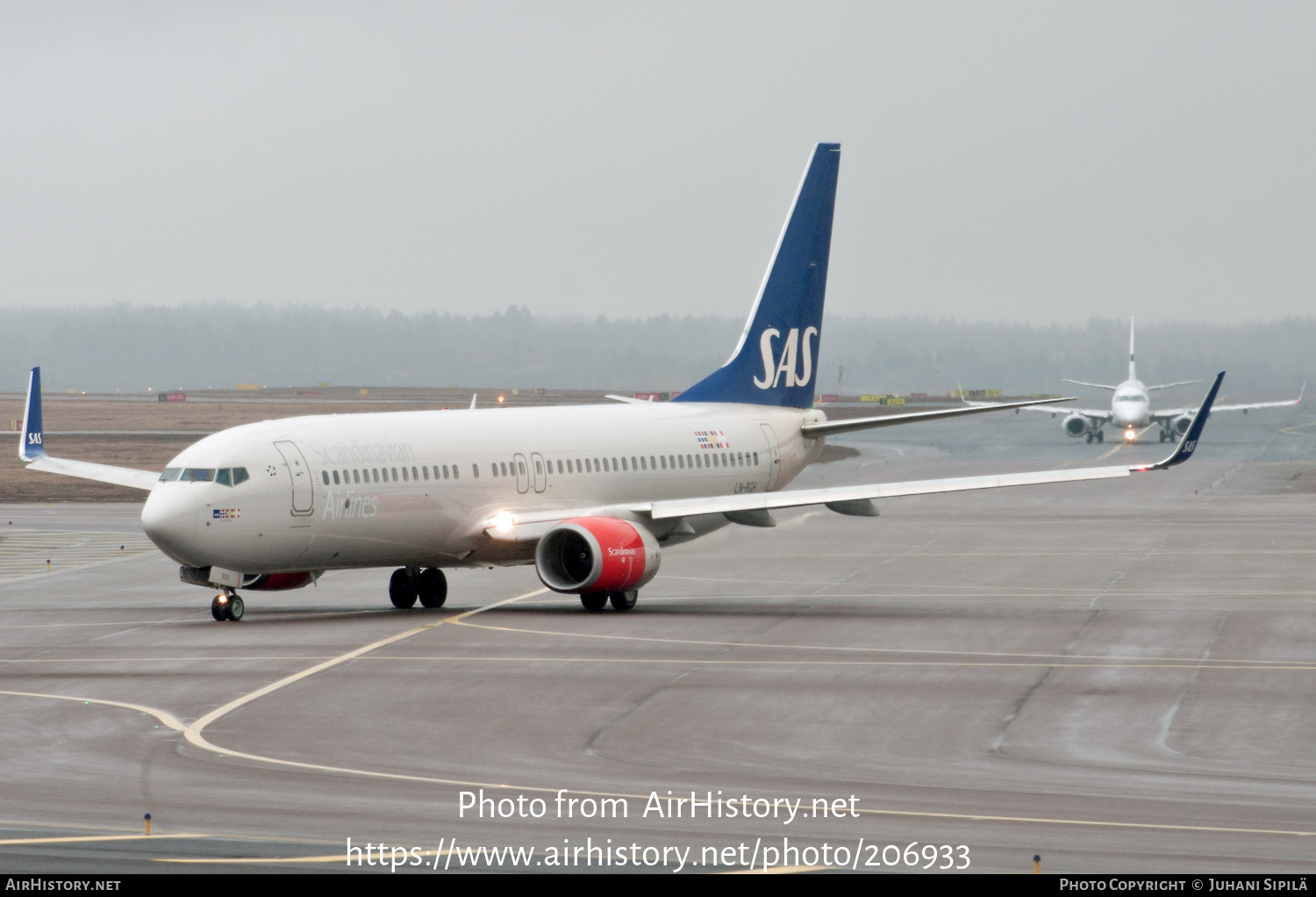 Aircraft Photo of LN-RGH | Boeing 737-86N | Scandinavian Airlines - SAS | AirHistory.net #206933