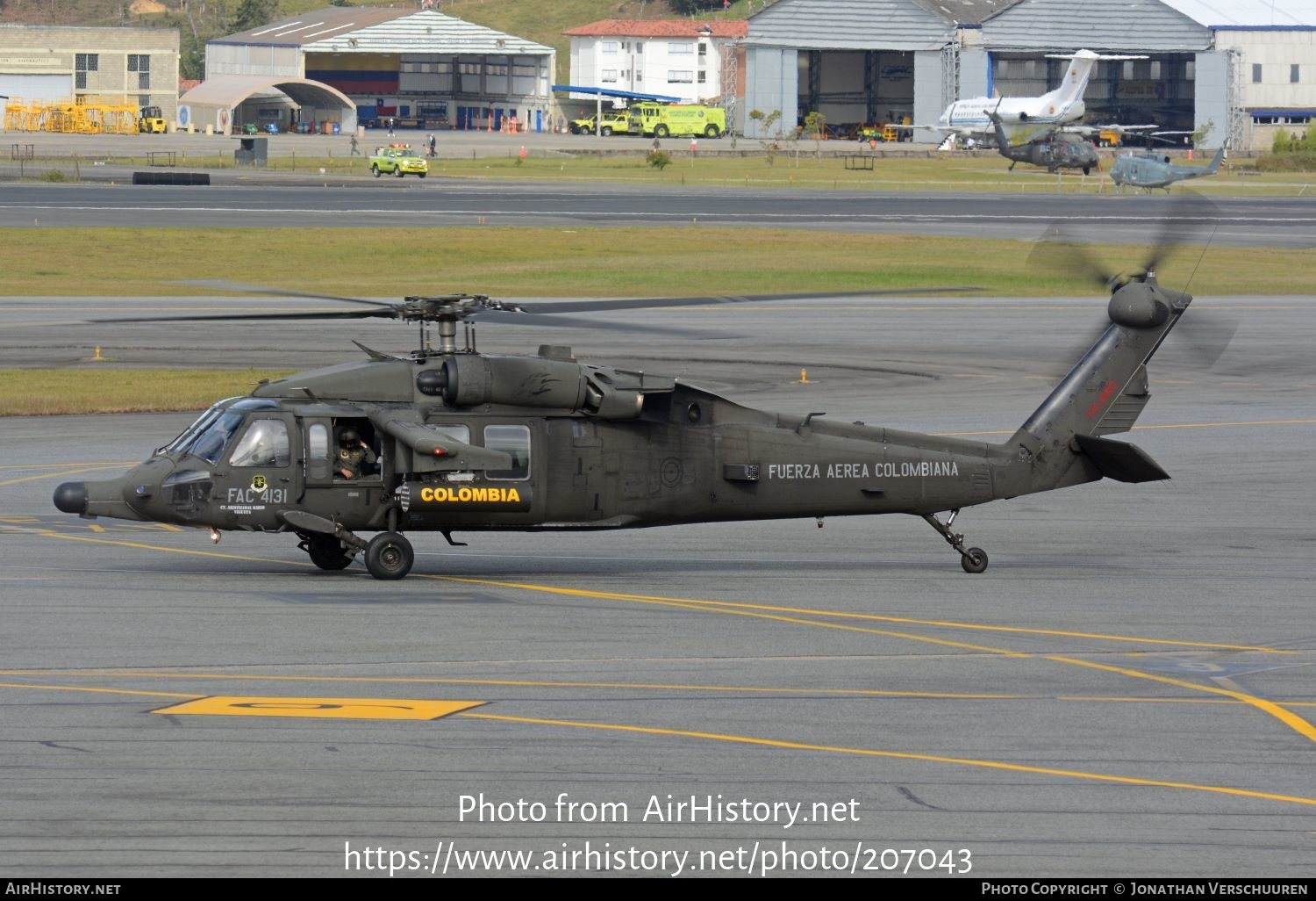 Aircraft Photo of FAC4131 | Sikorsky UH-60L Black Hawk (S-70A) | Colombia - Air Force | AirHistory.net #207043