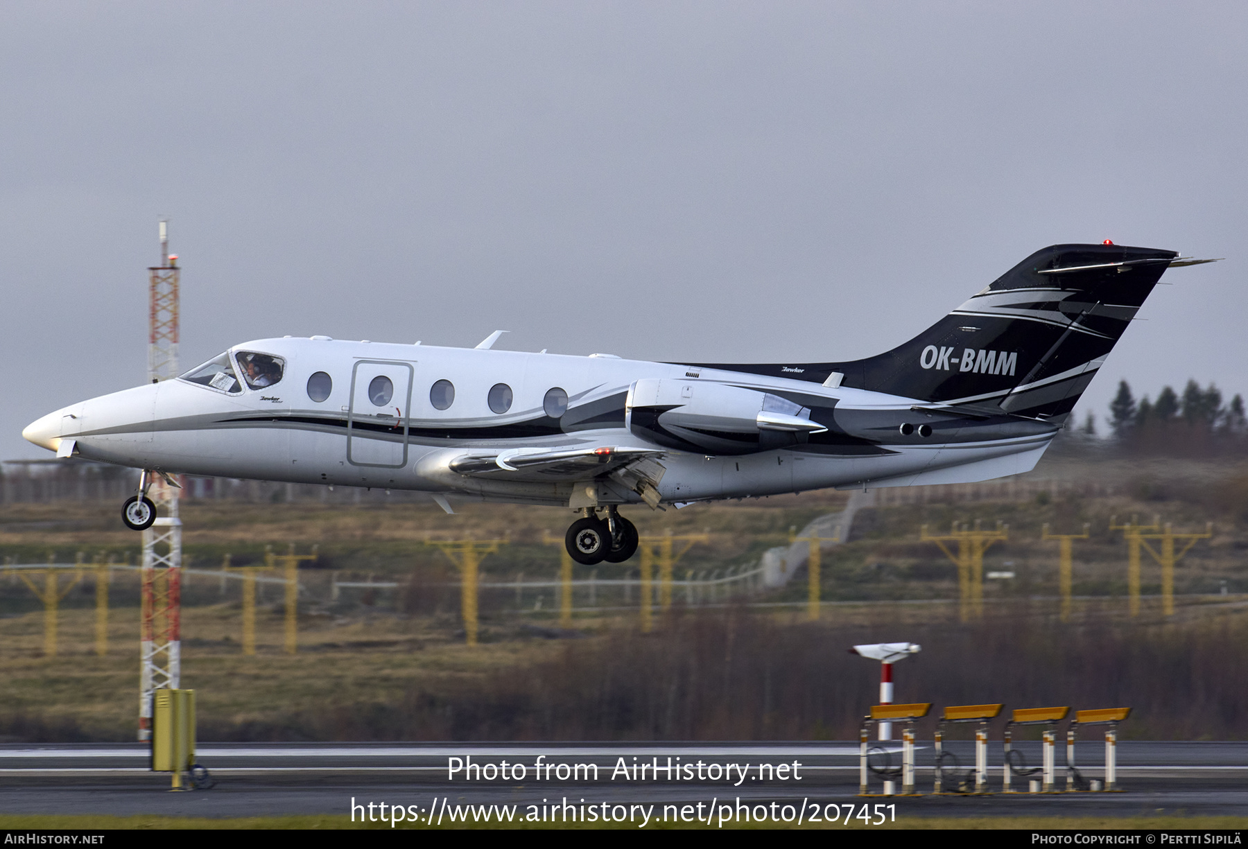 Aircraft Photo of OK-BMM | Raytheon Hawker 400XP | AirHistory.net #207451