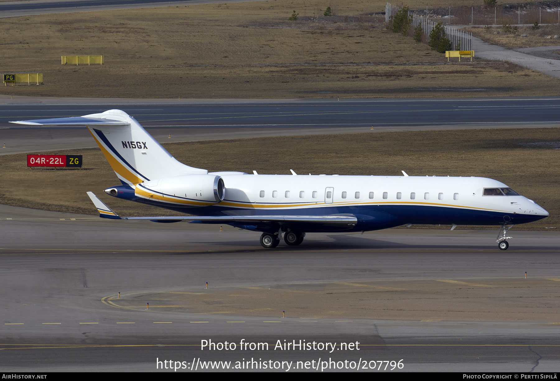 Aircraft Photo of N15GX | Bombardier Global Express XRS (BD-700-1A10) | AirHistory.net #207796