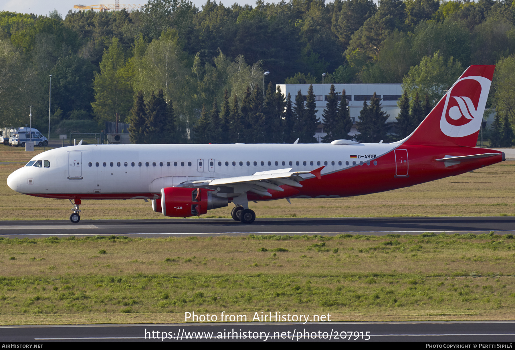 Aircraft Photo of D-ASGK | Airbus A320-214 | AirHistory.net #207915