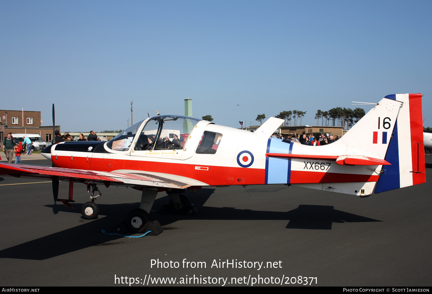 Aircraft Photo of G-BZFN / XX667 | Scottish Aviation Bulldog 120/121 | UK - Air Force | AirHistory.net #208371