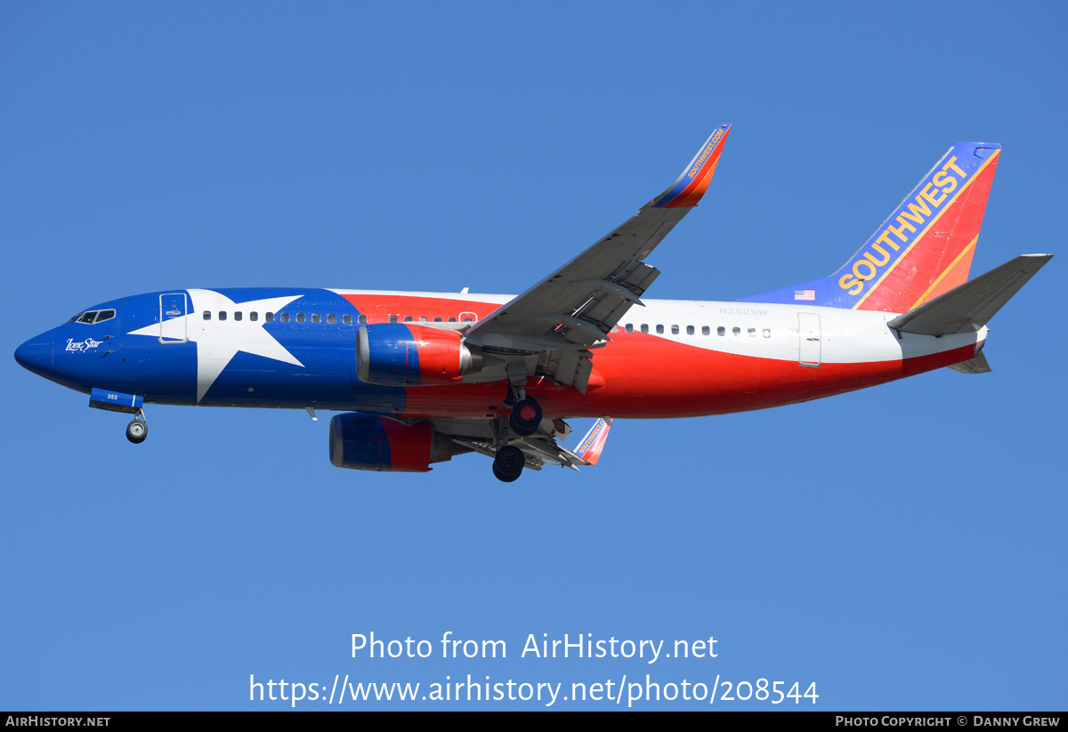 Aircraft Photo of N352SW | Boeing 737-3H4 | Southwest Airlines | AirHistory.net #208544