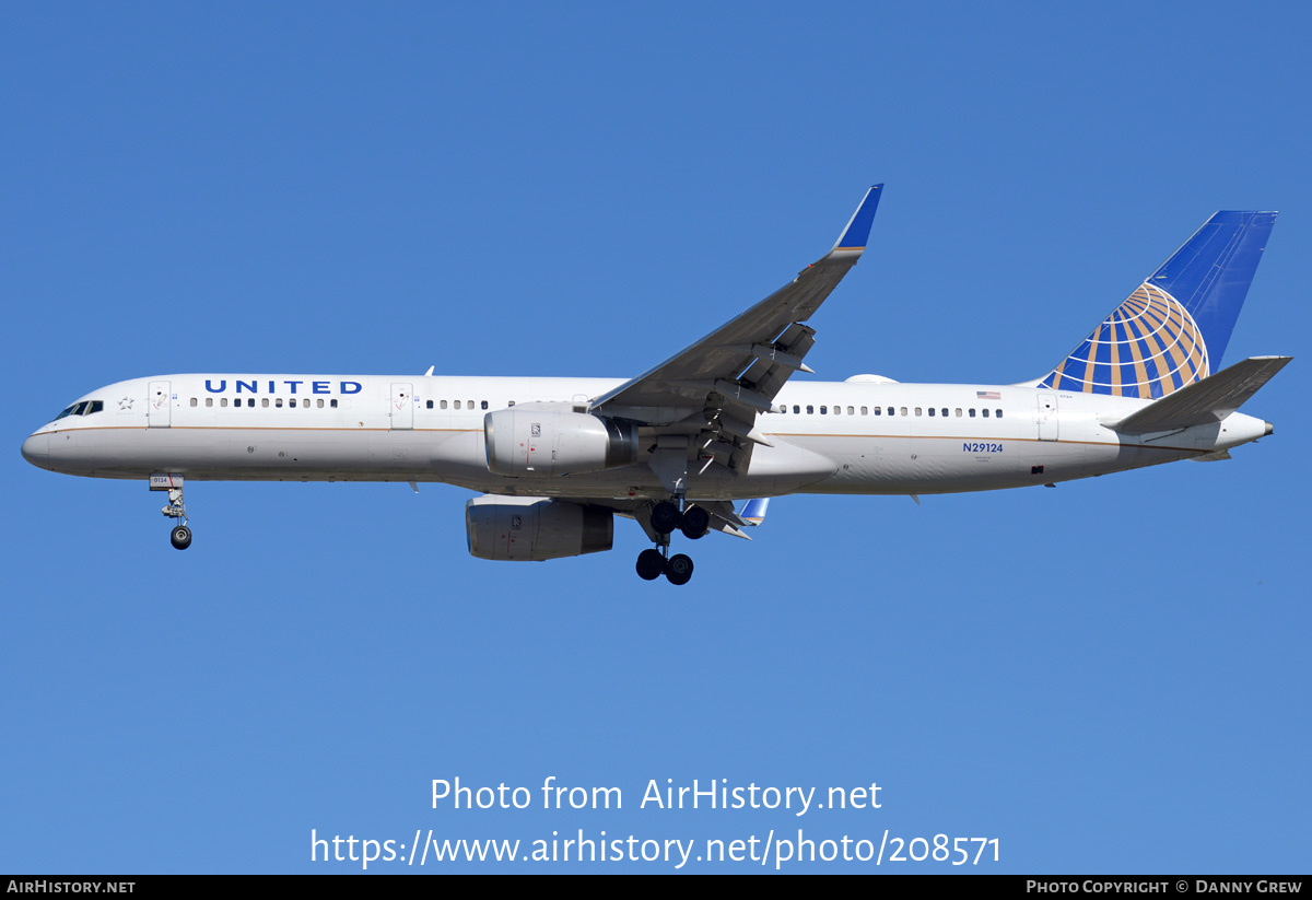 Aircraft Photo of N29124 | Boeing 757-224 | United Airlines | AirHistory.net #208571