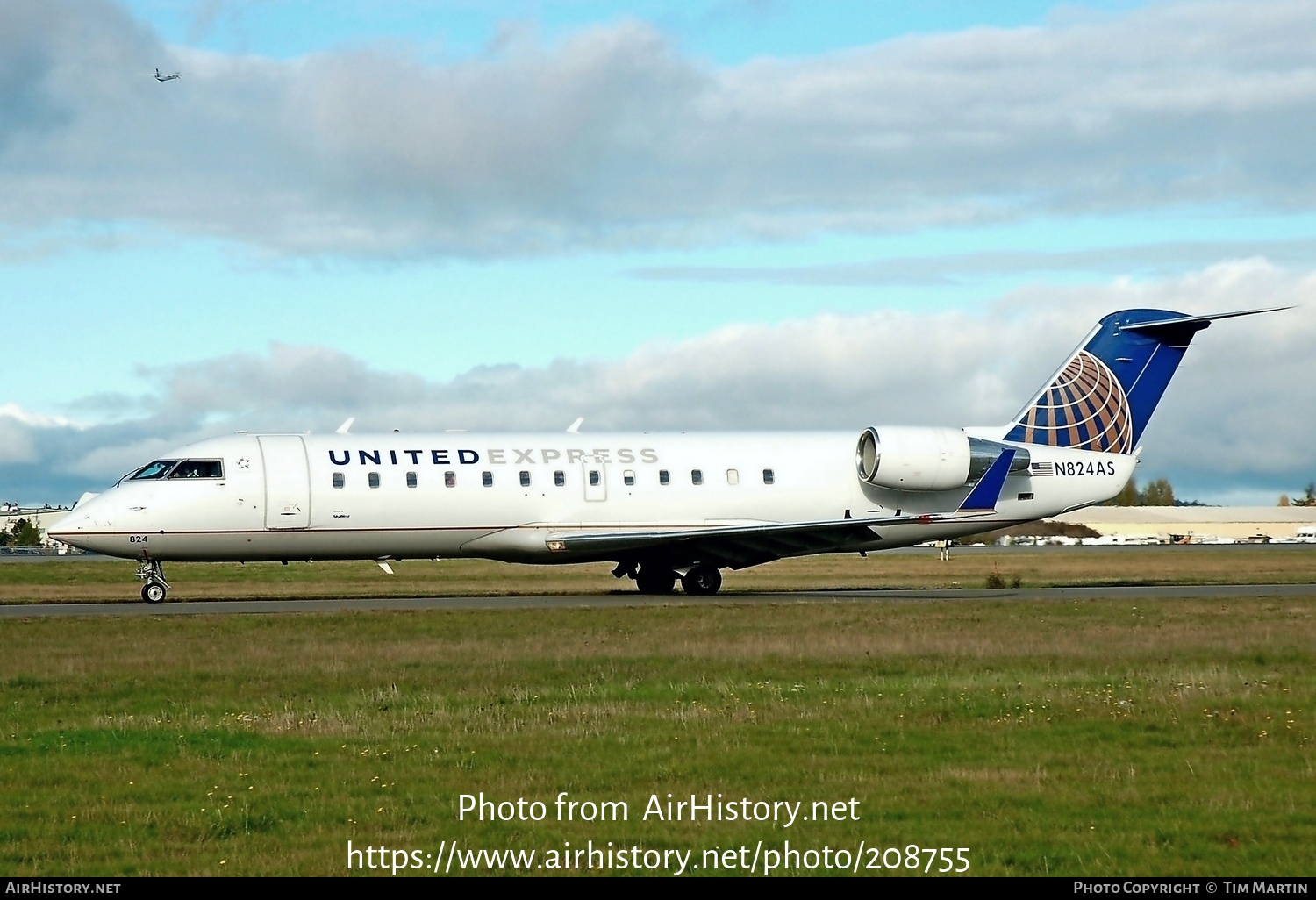 Aircraft Photo of N824AS | Bombardier CRJ-200ER (CL-600-2B19) | United Express | AirHistory.net #208755