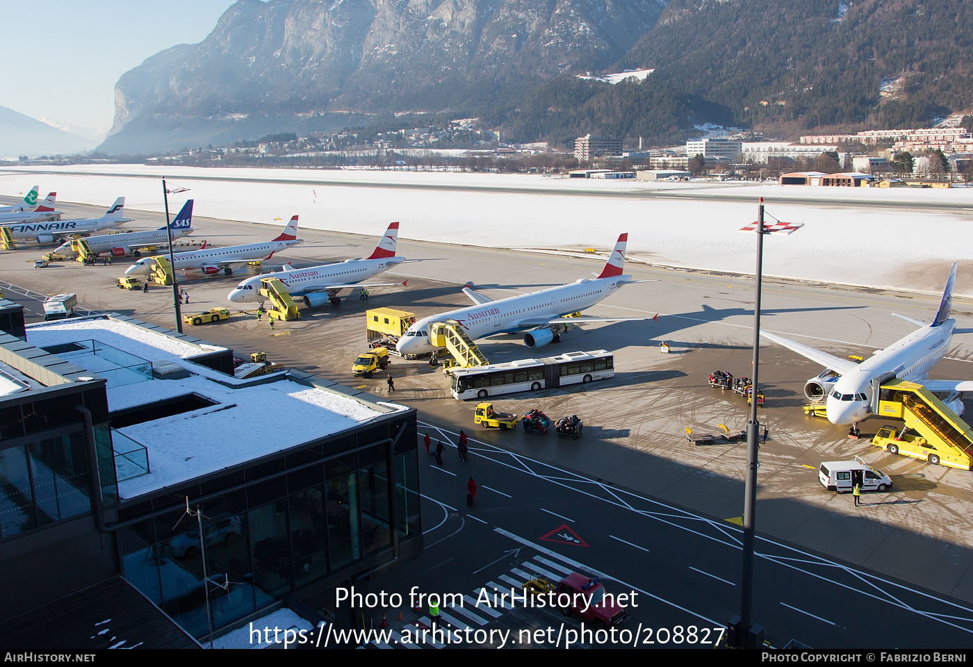 Airport photo of Innsbruck - Kranebitten (LOWI / INN) in Austria | AirHistory.net #208827