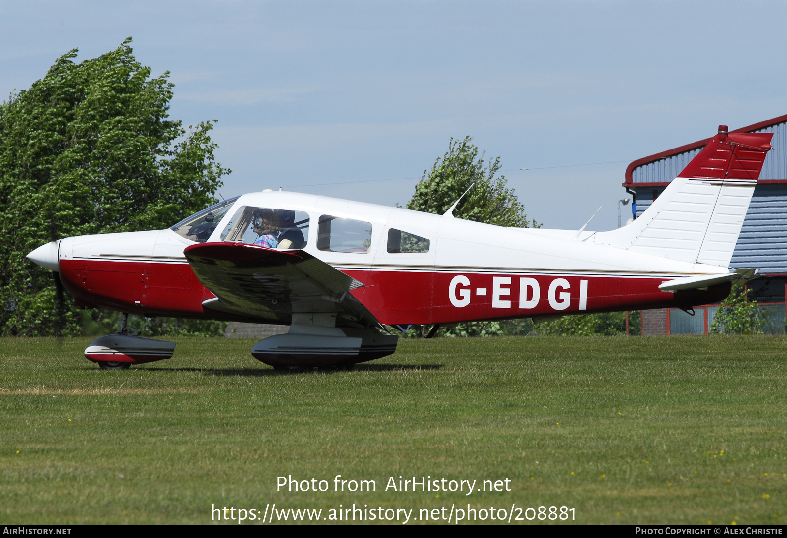 Aircraft Photo of G-EDGI | Piper PA-28-161 Warrior II | AirHistory.net #208881