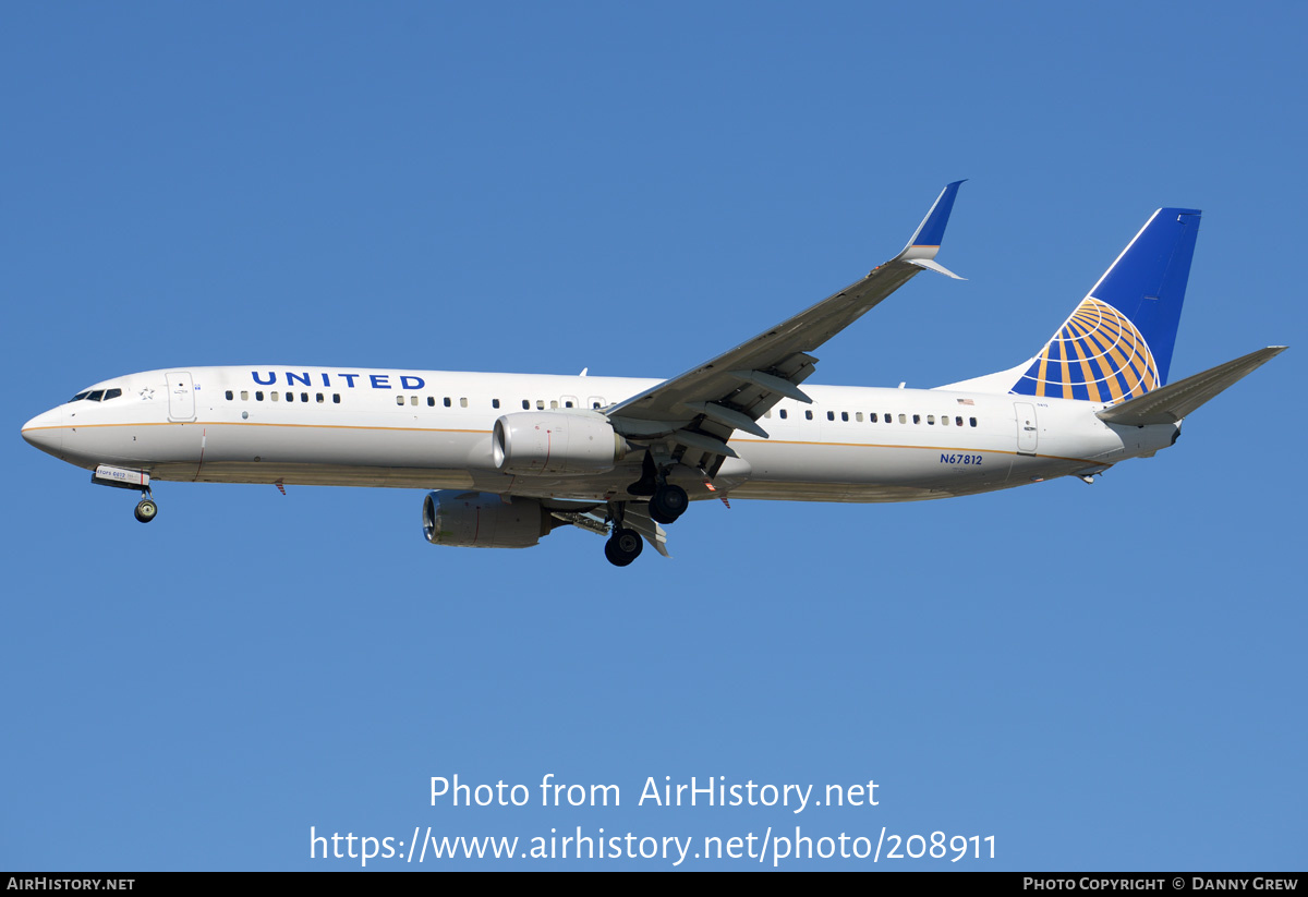 Aircraft Photo of N67812 | Boeing 737-924/ER | United Airlines | AirHistory.net #208911