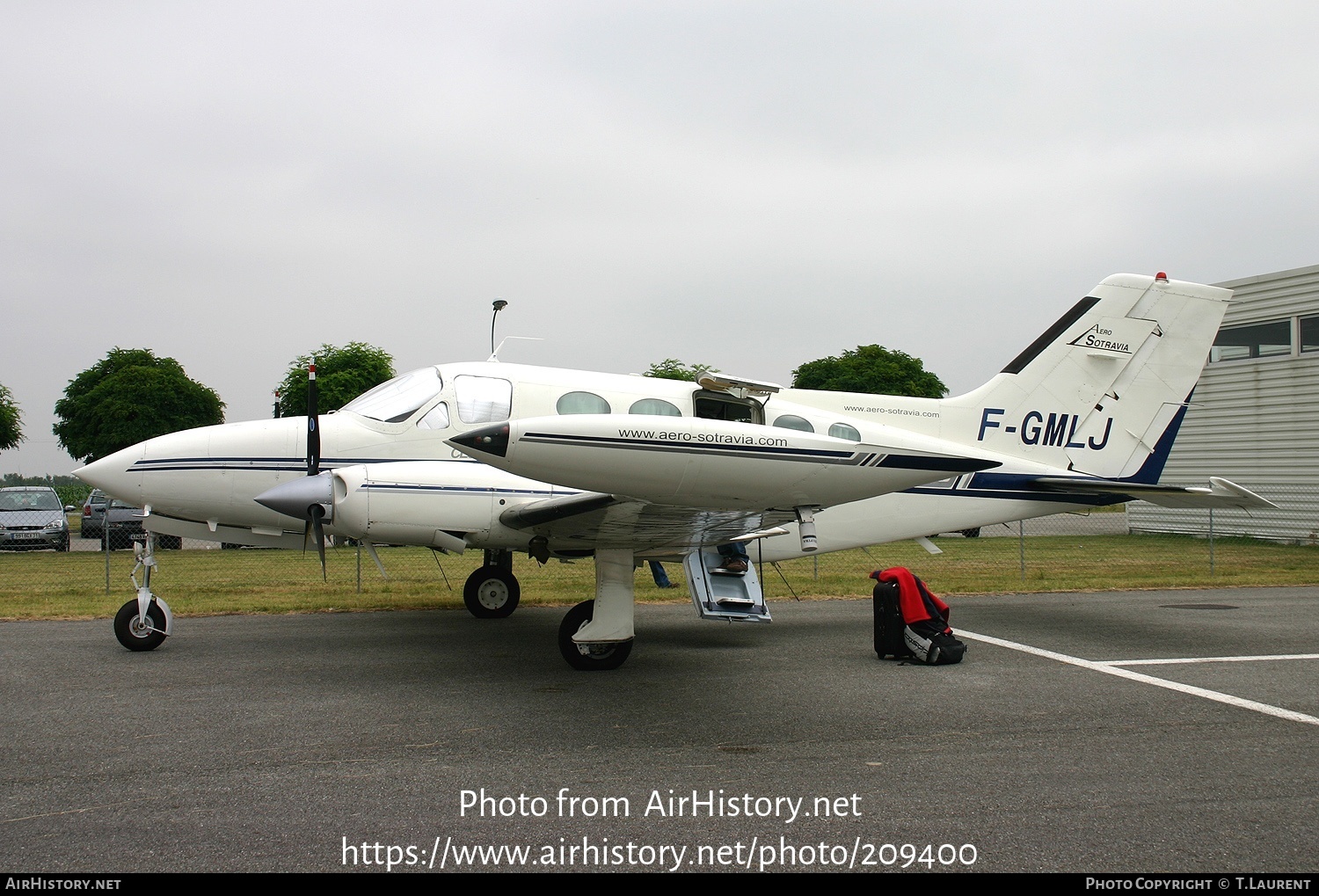 Aircraft Photo of F-GMLJ | Cessna 414A Chancellor | Aéro Sotravia | AirHistory.net #209400