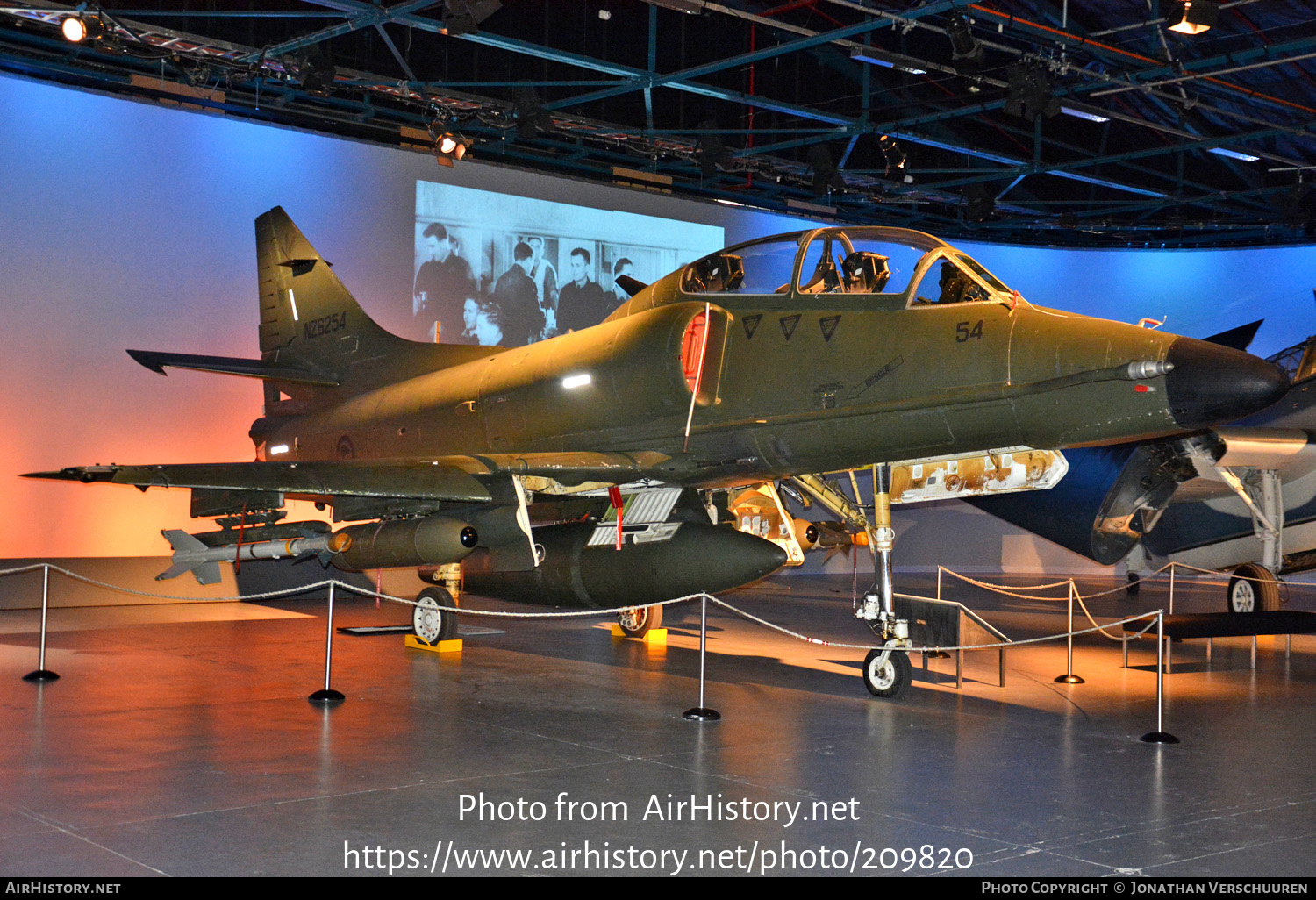 Aircraft Photo of NZ6254 | Douglas TA-4K Skyhawk | New Zealand - Air Force | AirHistory.net #209820