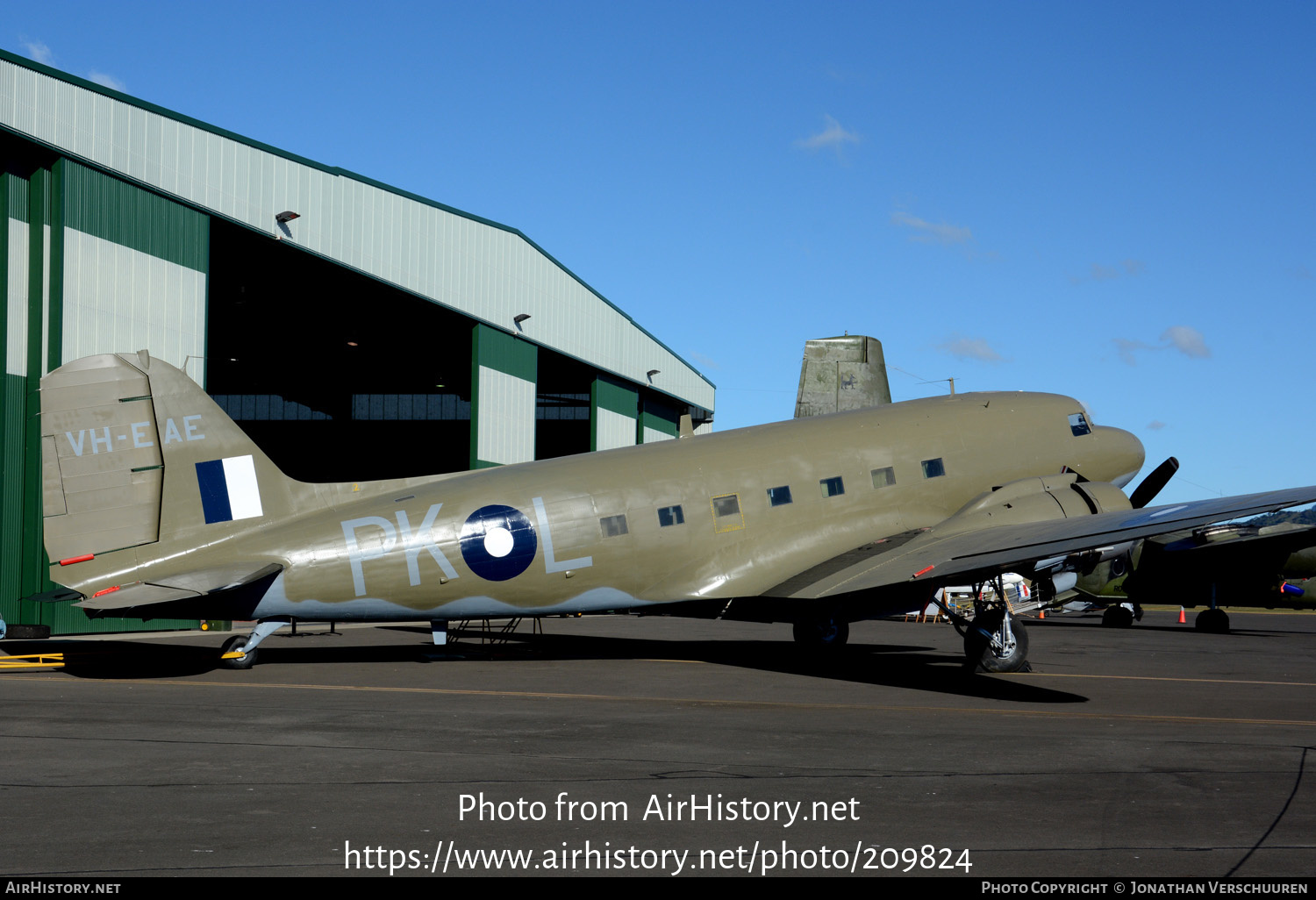 Aircraft Photo of VH-EAE | Douglas C-47B Skytrain | Australia - Air Force | AirHistory.net #209824