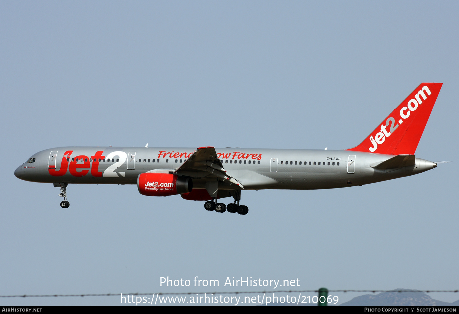 Aircraft Photo of G-LSAJ | Boeing 757-236 | Jet2 | AirHistory.net #210069