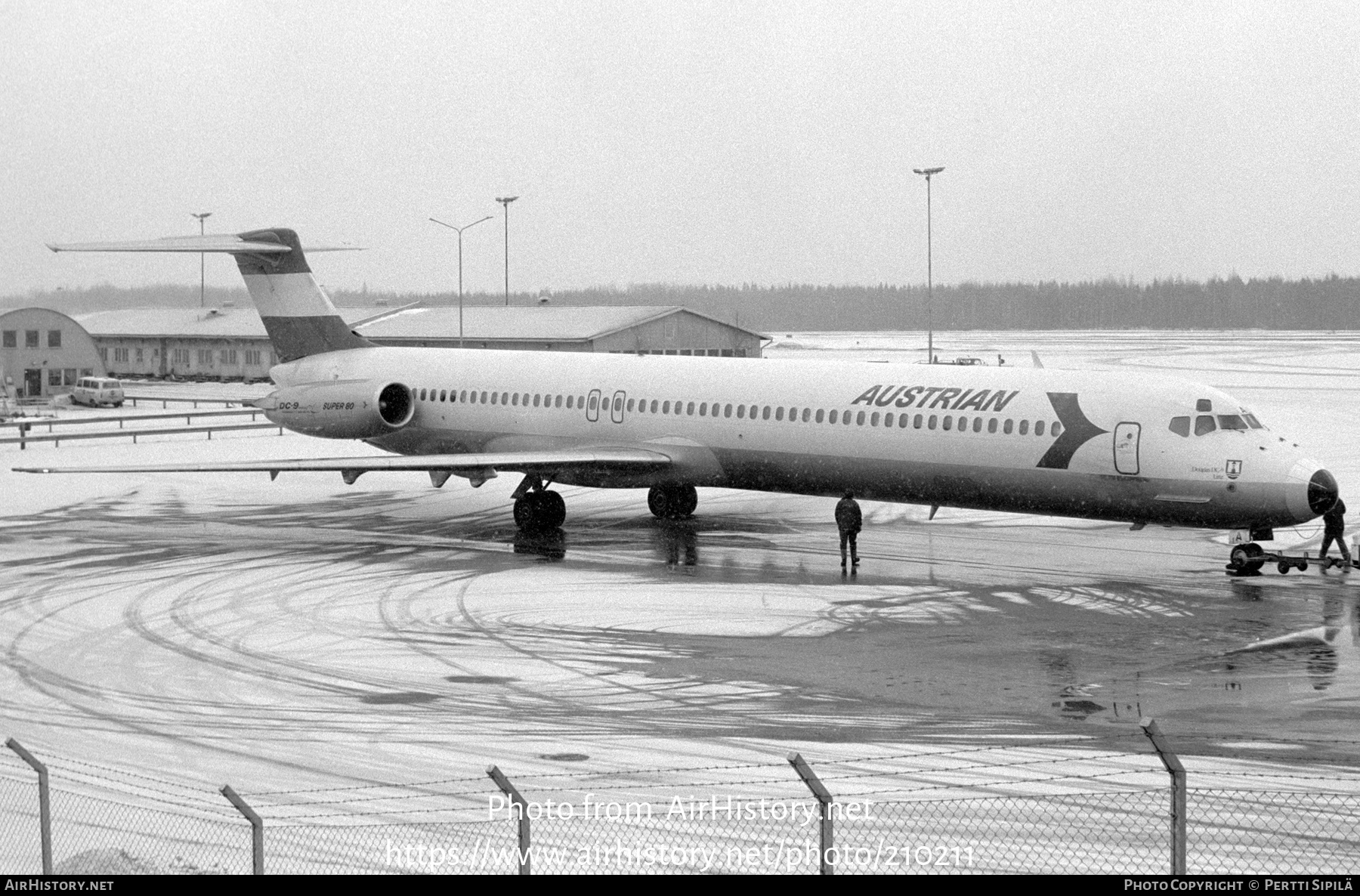 Aircraft Photo of OE-LMA | McDonnell Douglas MD-81 (DC-9-81) | Austrian Airlines | AirHistory.net #210211