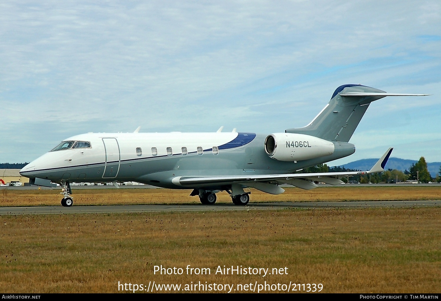 Aircraft Photo of N406CL | Bombardier Challenger 300 (BD-100-1A10) | AirHistory.net #211339