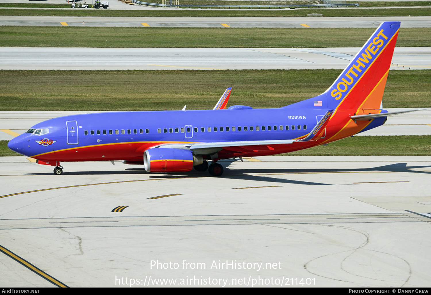 Aircraft Photo of N281WN | Boeing 737-7H4 | Southwest Airlines | AirHistory.net #211401