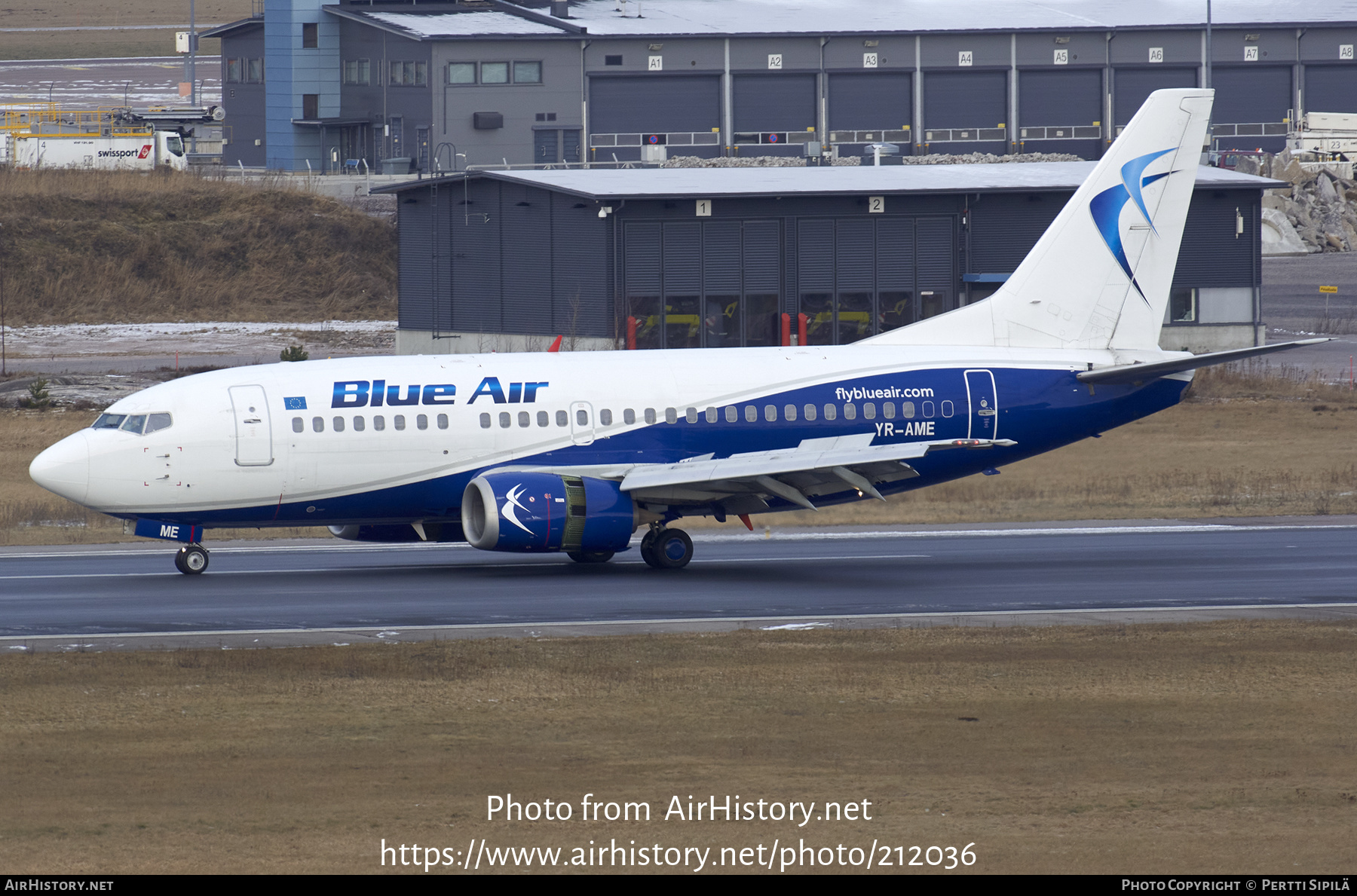 Aircraft Photo of YR-AME | Boeing 737-530 | Blue Air | AirHistory.net #212036