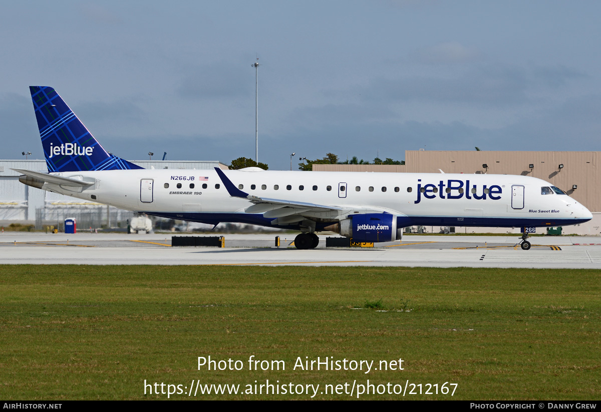 Aircraft Photo of N266JB | Embraer 190AR (ERJ-190-100IGW) | JetBlue Airways | AirHistory.net #212167