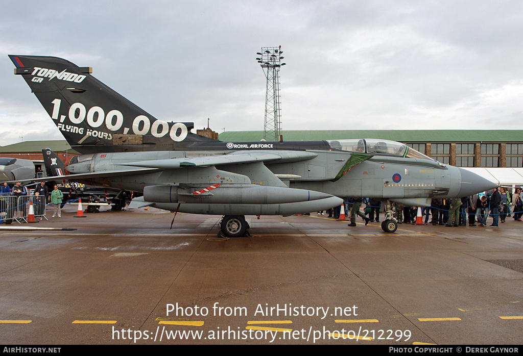 Aircraft Photo of ZA547 | Panavia Tornado GR4 | UK - Air Force | AirHistory.net #212299