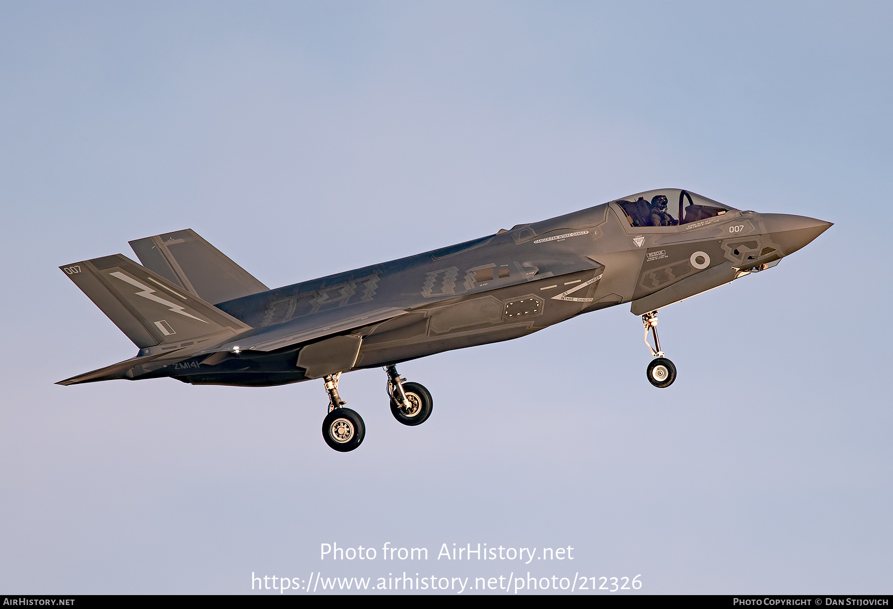 Aircraft Photo of ZM141 | Lockheed Martin F-35B Lightning II | UK - Air Force | AirHistory.net #212326