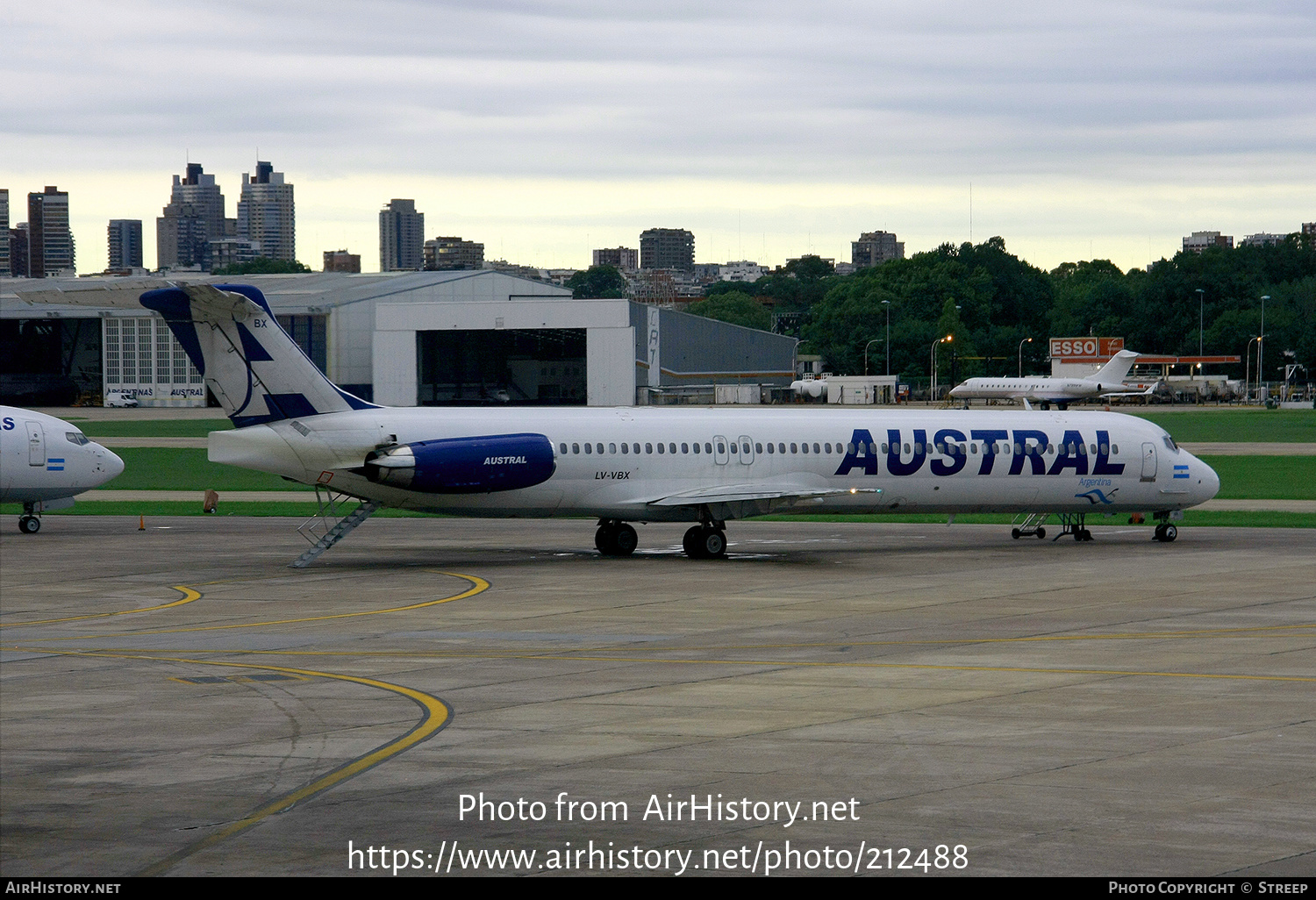 Aircraft Photo of LV-VBX | McDonnell Douglas MD-88 | Austral Líneas Aéreas | AirHistory.net #212488