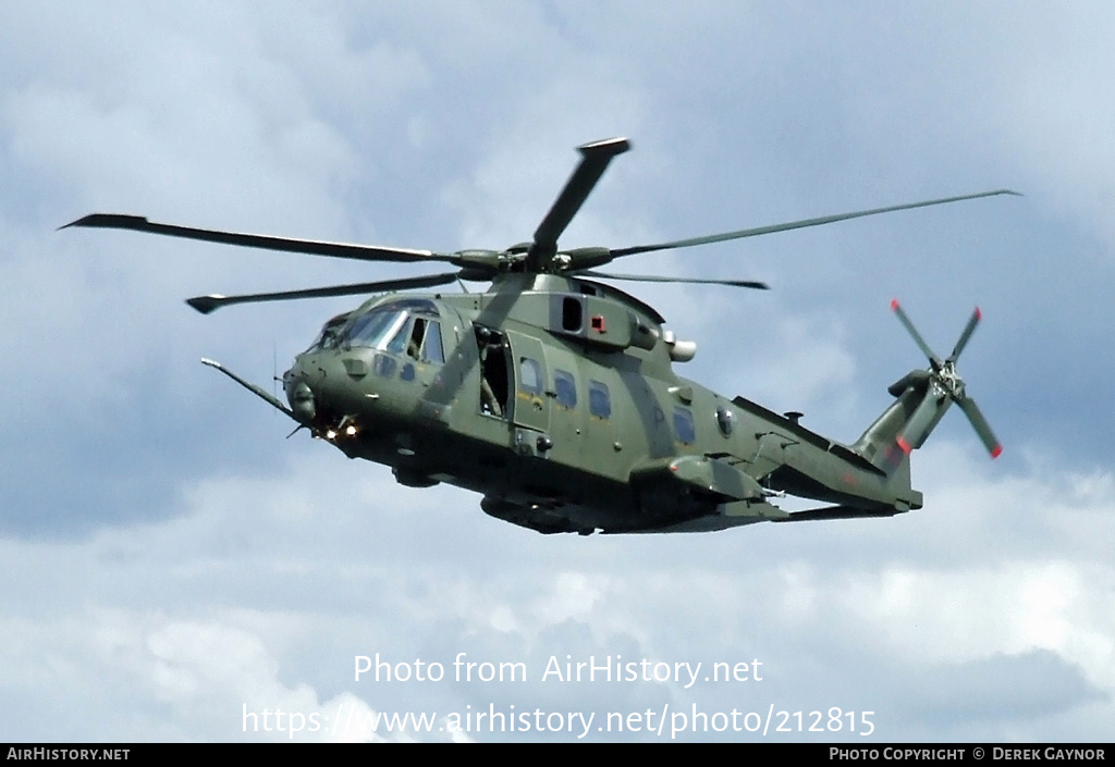 Aircraft Photo of ZJ131 | EHI EH101-411 Merlin HC3 | UK - Air Force ...