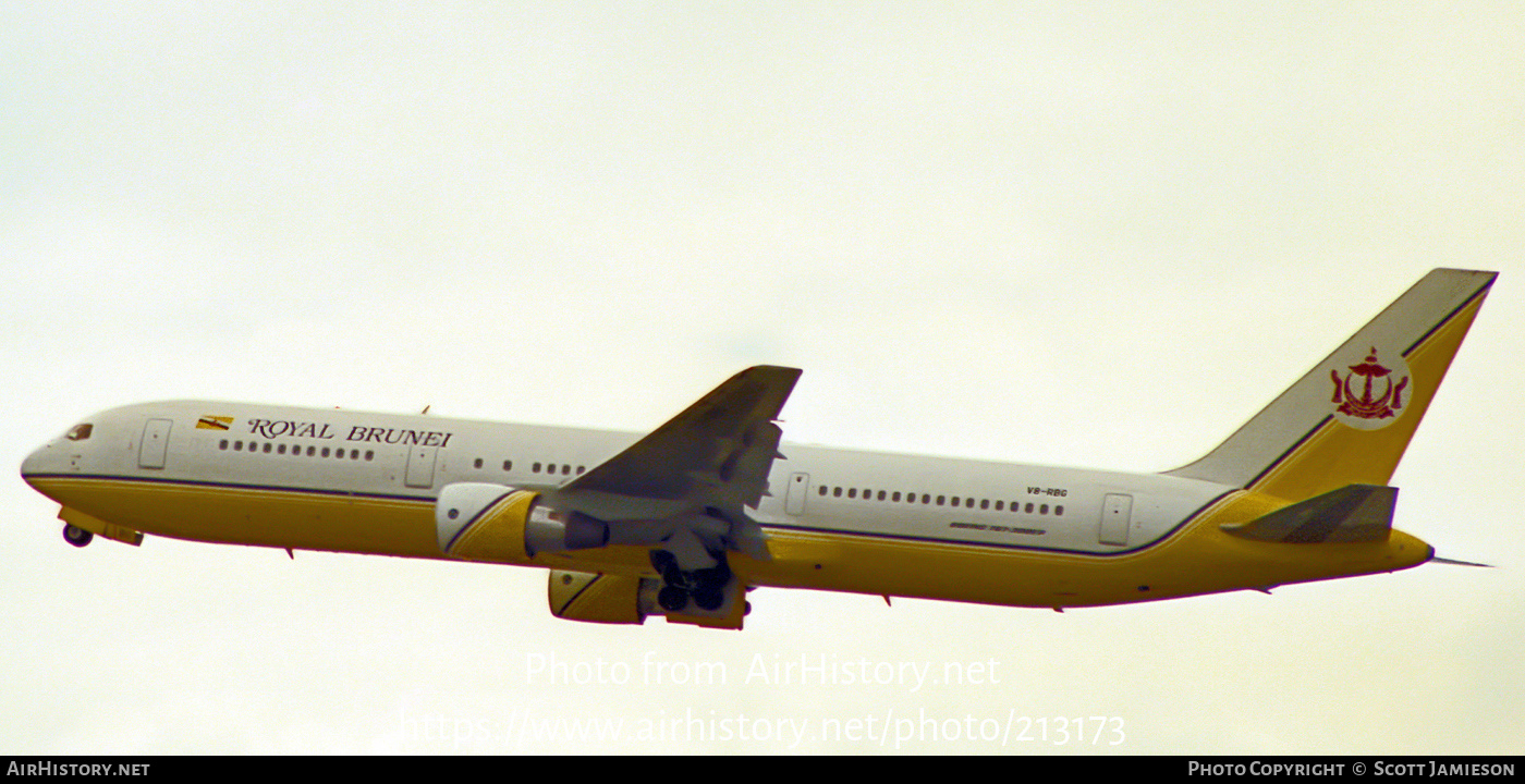 Aircraft Photo of V8-RBG | Boeing 767-33A/ER | Royal Brunei Airlines | AirHistory.net #213173