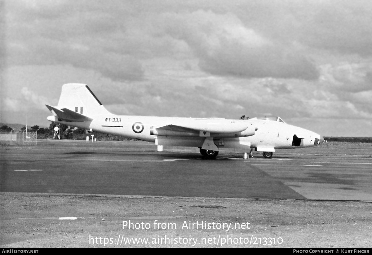 Aircraft Photo of WT333 | English Electric Canberra B(I)8 | UK - Air Force | AirHistory.net #213310