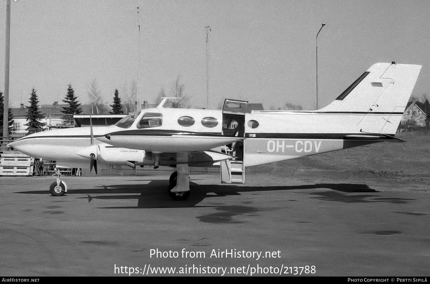 Aircraft Photo of OH-CDV | Cessna 402B | AirHistory.net #213788