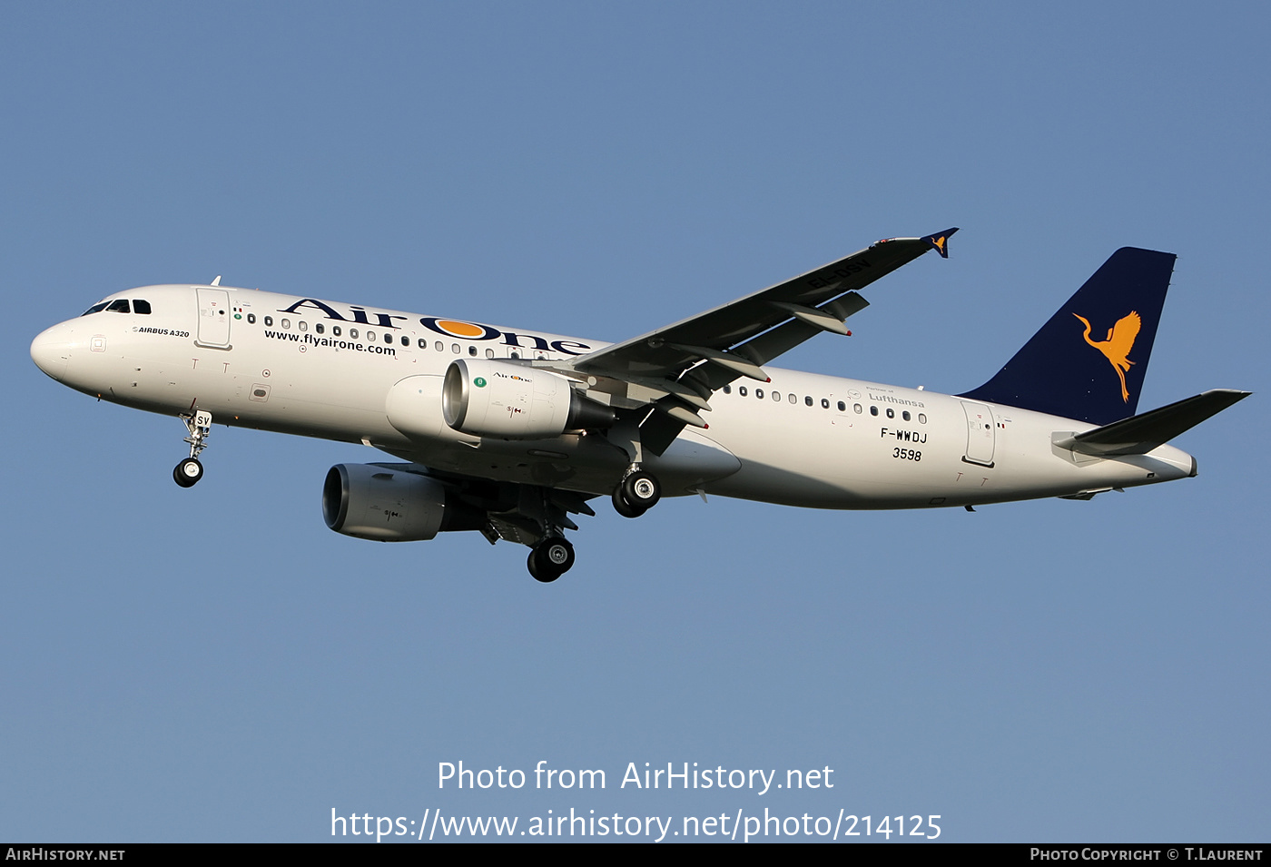 Aircraft Photo of F-WWDJ | Airbus A320-216 | Air One | AirHistory.net #214125