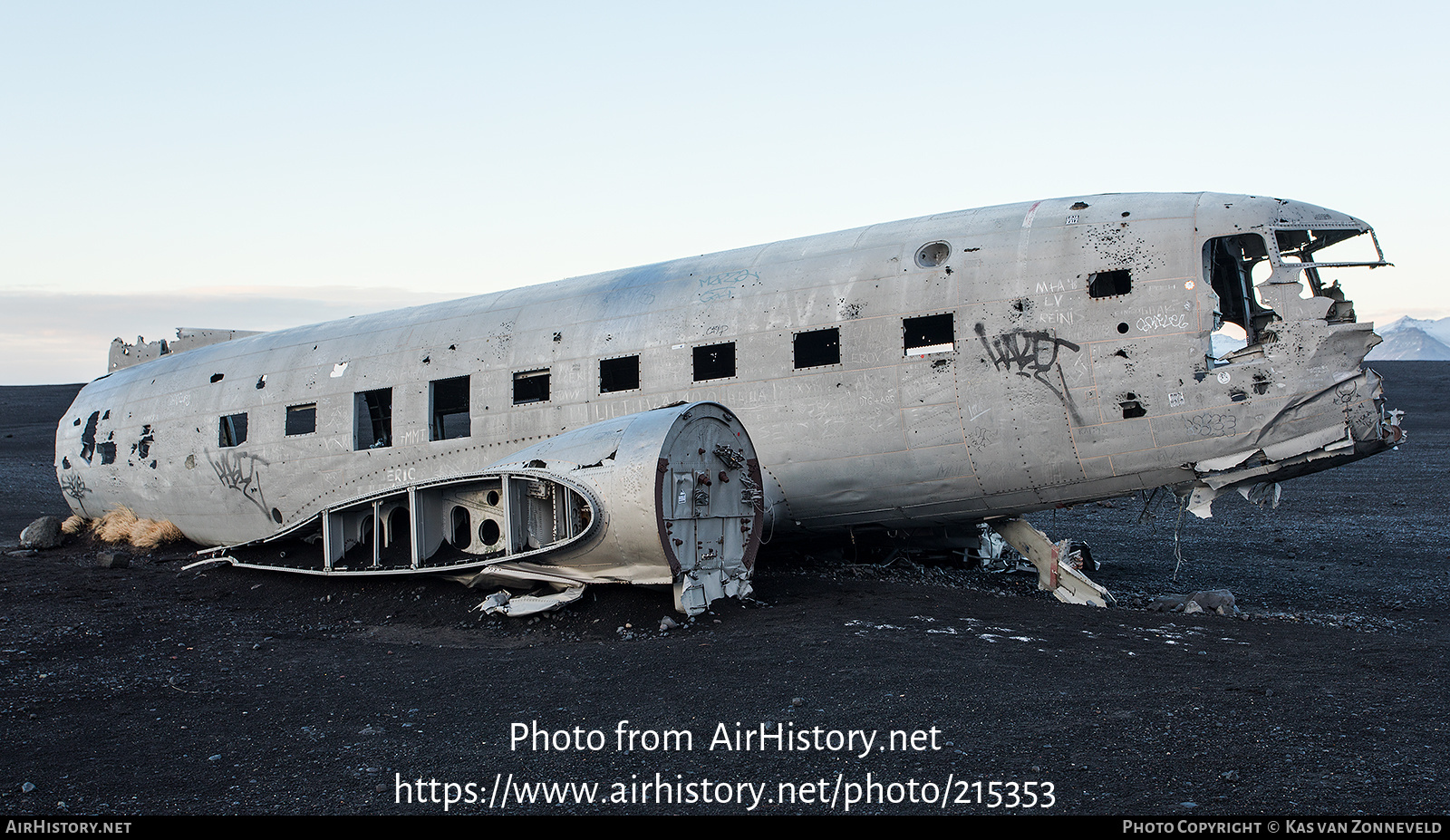 Aircraft Photo of 17171 | Douglas C-117D (DC-3S) | USA - Navy | AirHistory.net #215353