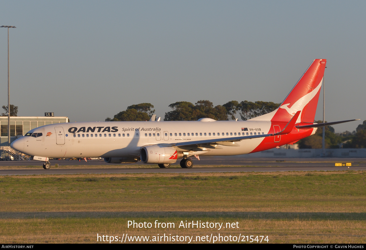 Aircraft Photo of VH-VXB | Boeing 737-838 | Qantas | AirHistory.net #215474