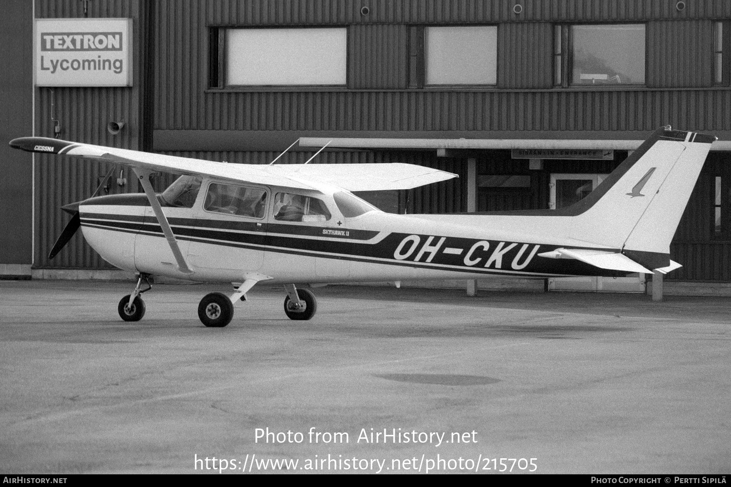 Aircraft Photo of OH-CKU | Cessna 172N Skyhawk II | AirHistory.net #215705