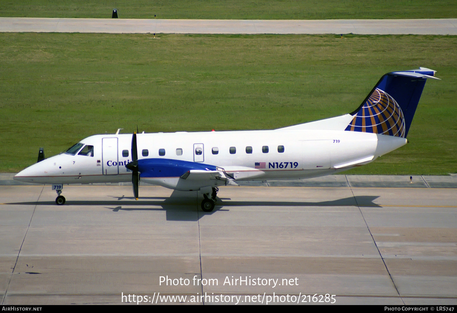 Aircraft Photo of N16719 | Embraer EMB-120RT Brasilia | Continental Express | AirHistory.net #216285