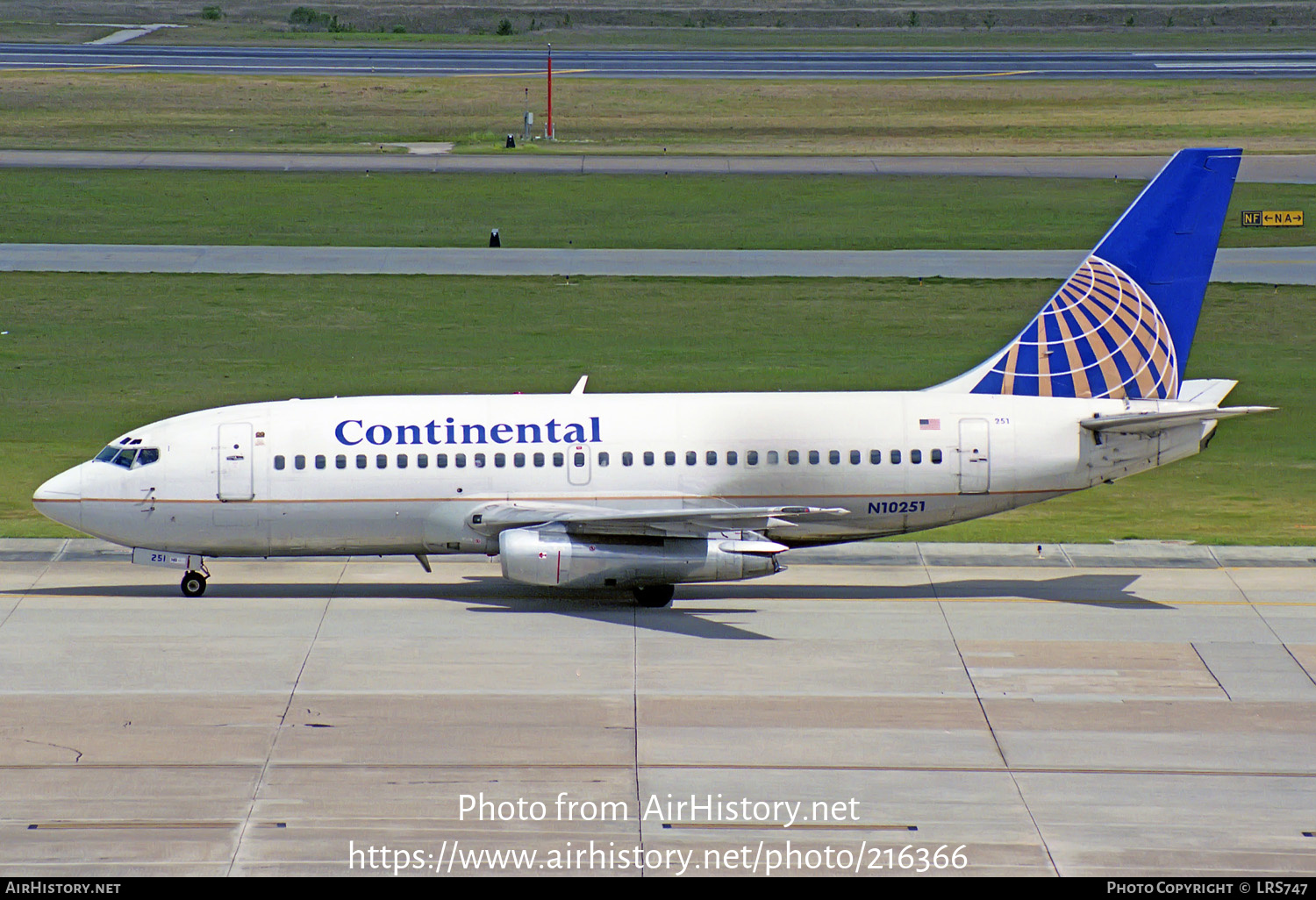 Aircraft Photo of N10251 | Boeing 737-291 | Continental Airlines | AirHistory.net #216366