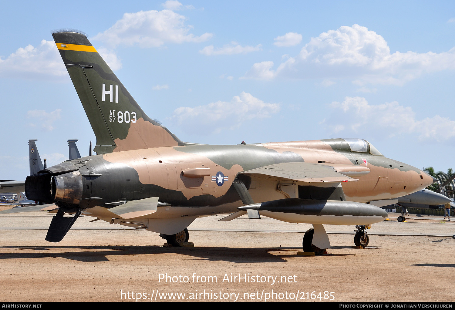 Aircraft Photo of 57-5803 / AF57-803 | Republic F-105B Thunderchief | USA - Air Force | AirHistory.net #216485