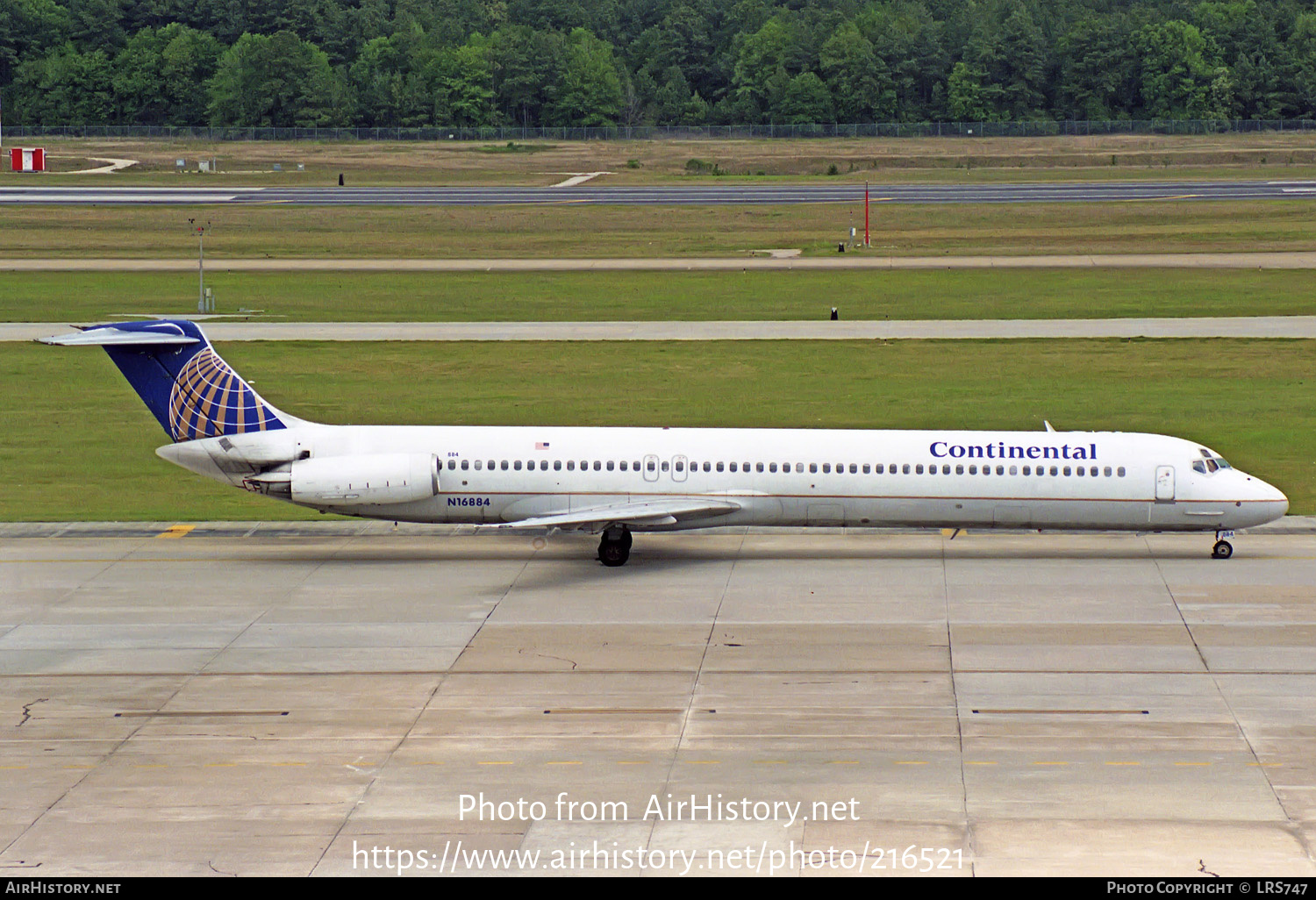 Aircraft Photo of N16884 | McDonnell Douglas MD-81 (DC-9-81) | Continental Airlines | AirHistory.net #216521