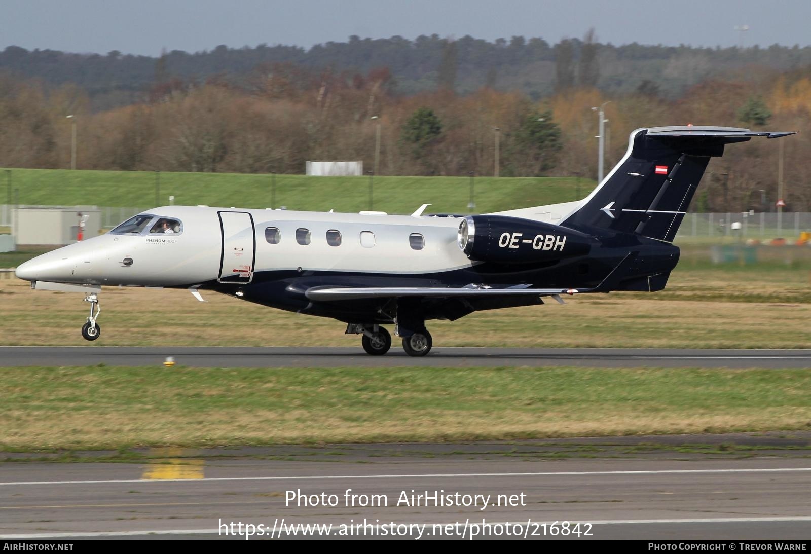 Aircraft Photo of OE-GBH | Embraer EMB-505 Phenom 300 | AirHistory.net #216842