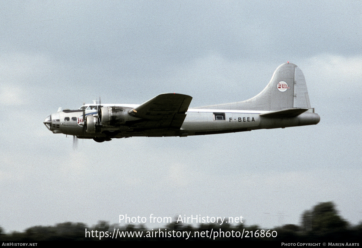 Aircraft Photo of F-BEEA | Boeing B-17G Flying Fortress | IGN - Institut Géographique National | AirHistory.net #216860