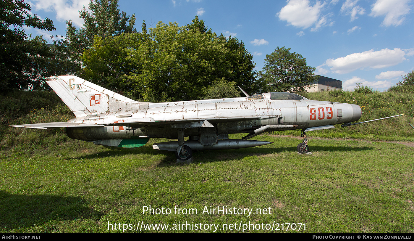 Aircraft Photo of 809 | Mikoyan-Gurevich MiG-21F-13 | Poland - Air Force | AirHistory.net #217071